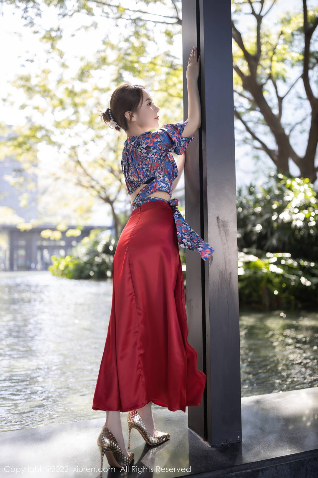 [XiuRen秀人网] No.4674 鱼子酱Fish 三亚旅拍长裙蕾丝写真Xiuren秀人写真高清美女套图写真下载-看套图看套图