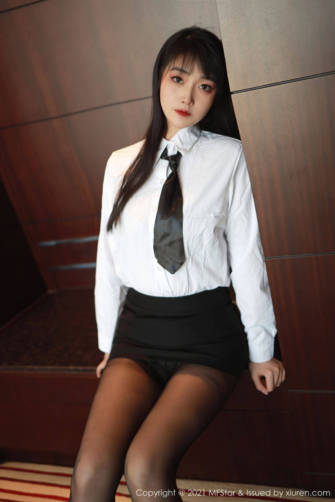 [模范学院MFStar] Vol.449 锅包又youXiuren秀人写真高清美女套图写真下载-看套图看套图