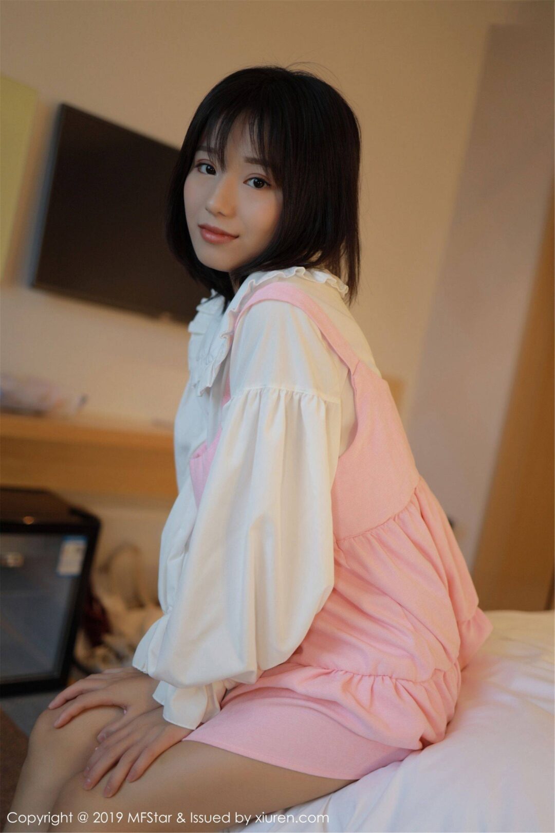 [模范学院MFStar] Vol.203 Baileys香儿Xiuren秀人写真高清美女套图写真下载-看套图看套图