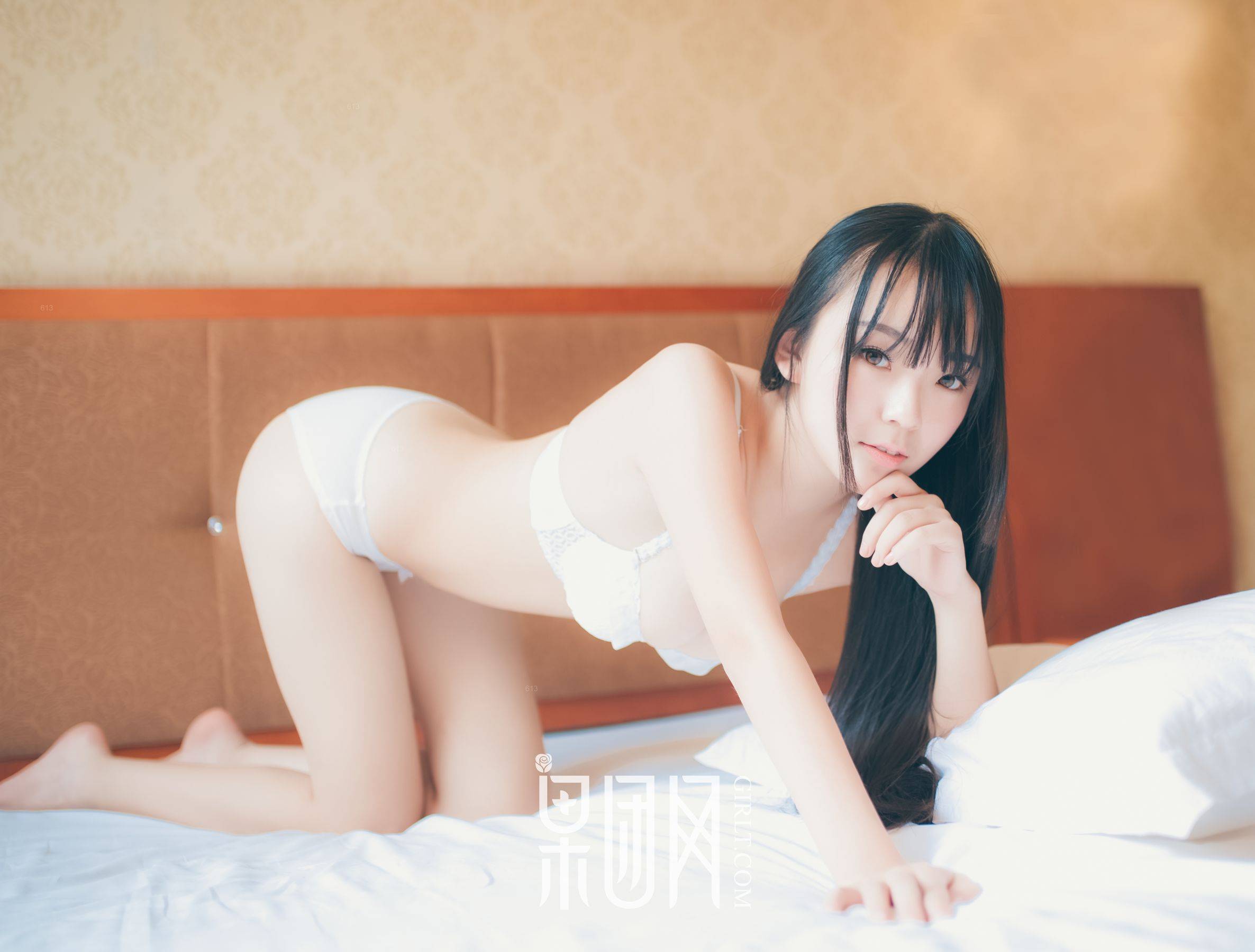 少女嫩模 神似吉冈里帆 [果团网Girlt] No.034Xiuren秀人写真高清美女套图写真下载-看套图看套图