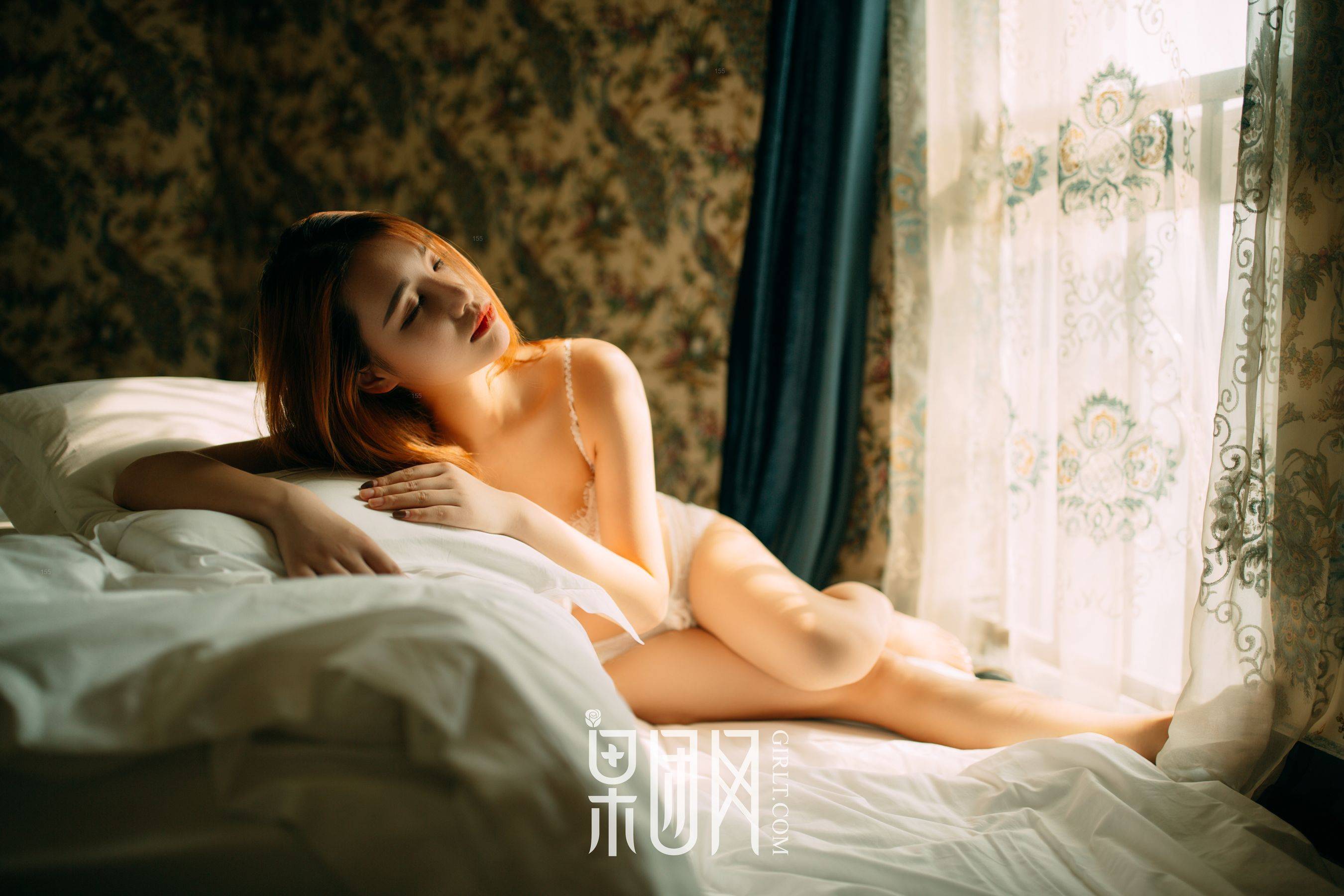 肉蛋狂欢！清纯少女欲火焚身香闺自娱！ [果团网熊川纪信] NO.02Xiuren秀人写真高清美女套图写真下载-看套图看套图