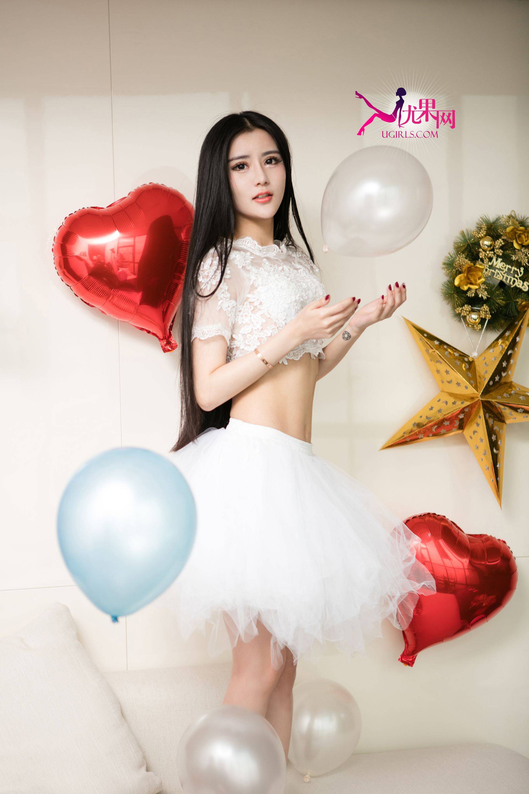 金子熙《爱的礼物》 [尤果网Ugirls] U143Xiuren秀人写真高清美女套图写真下载-看套图看套图