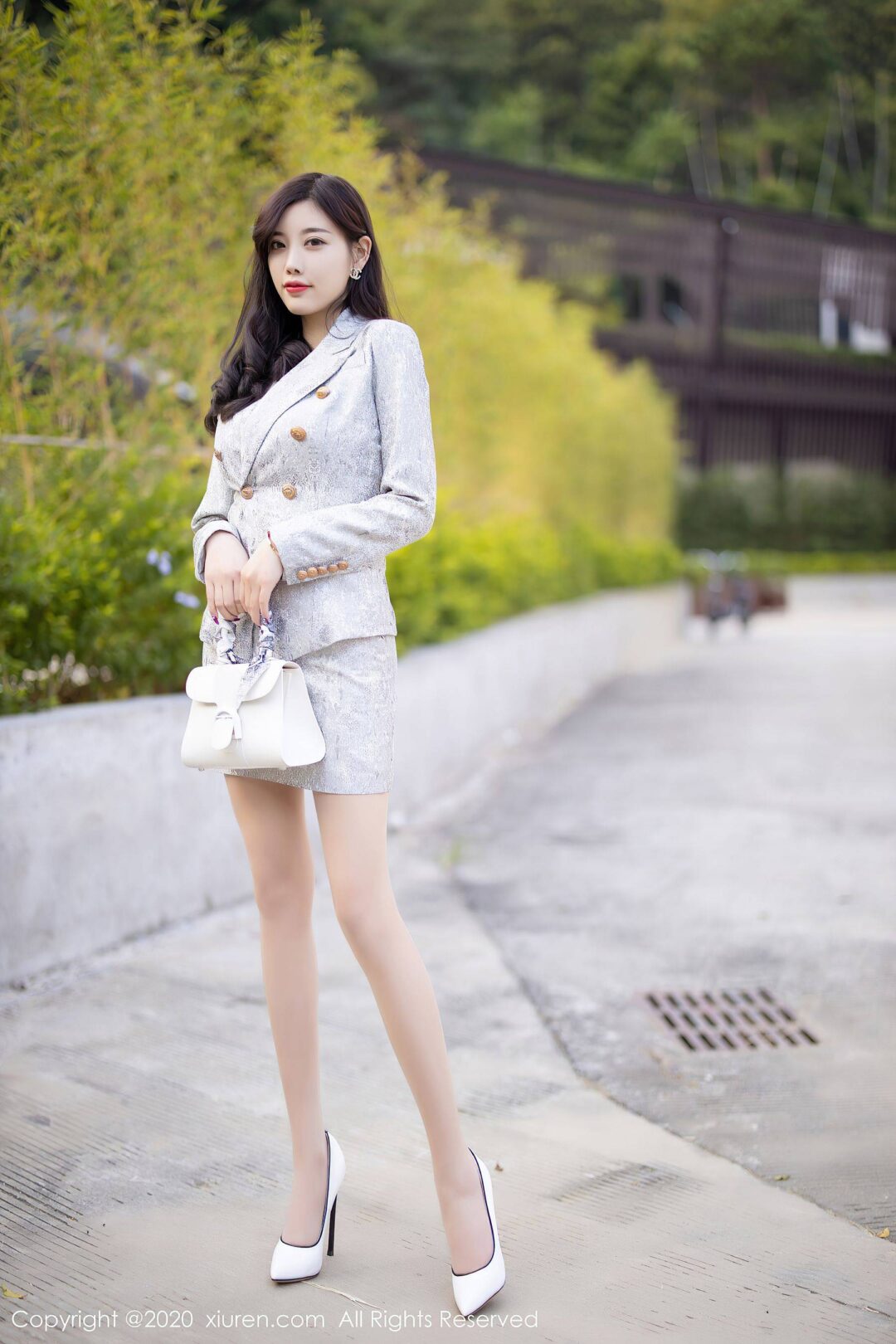 [秀人XIUREN] No.2928 杨晨晨sugarXiuren秀人写真高清美女套图写真下载-看套图看套图