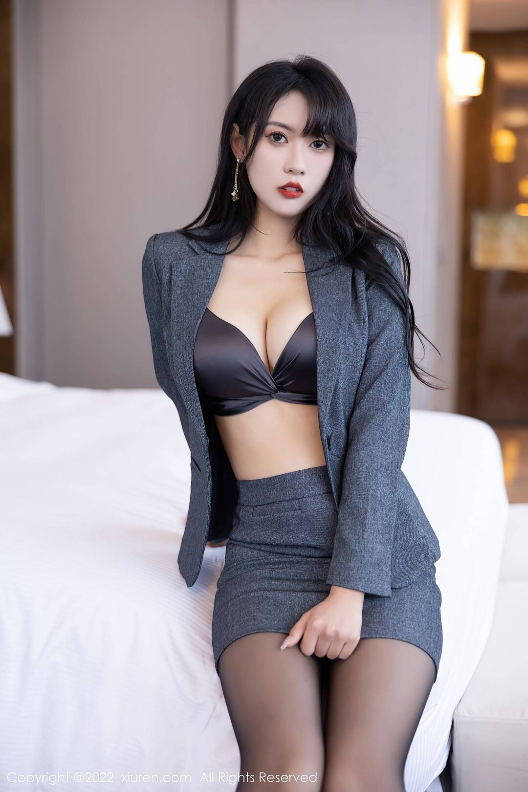 [XiuRen秀人网] No.5575 林子遥Xiuren秀人写真高清美女套图写真下载-看套图看套图