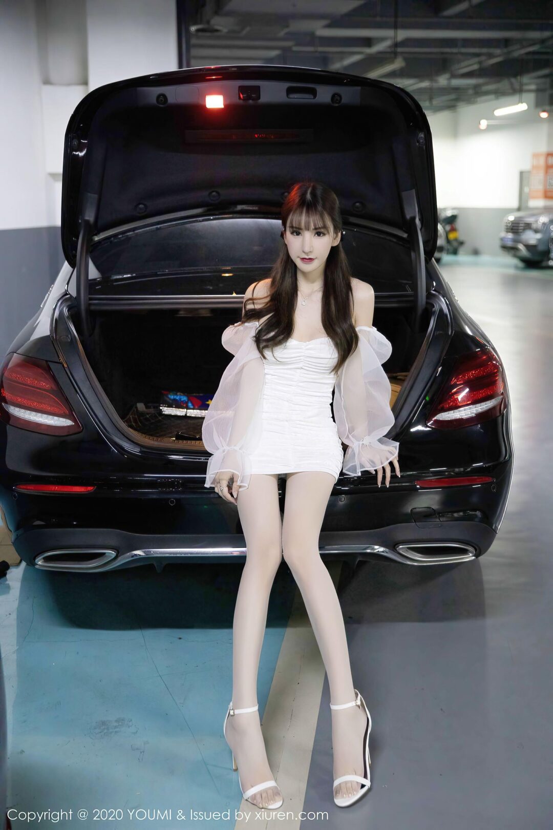 [尤蜜荟YouMi] Vol.570 周于希SandyXiuren秀人写真高清美女套图写真下载-看套图看套图