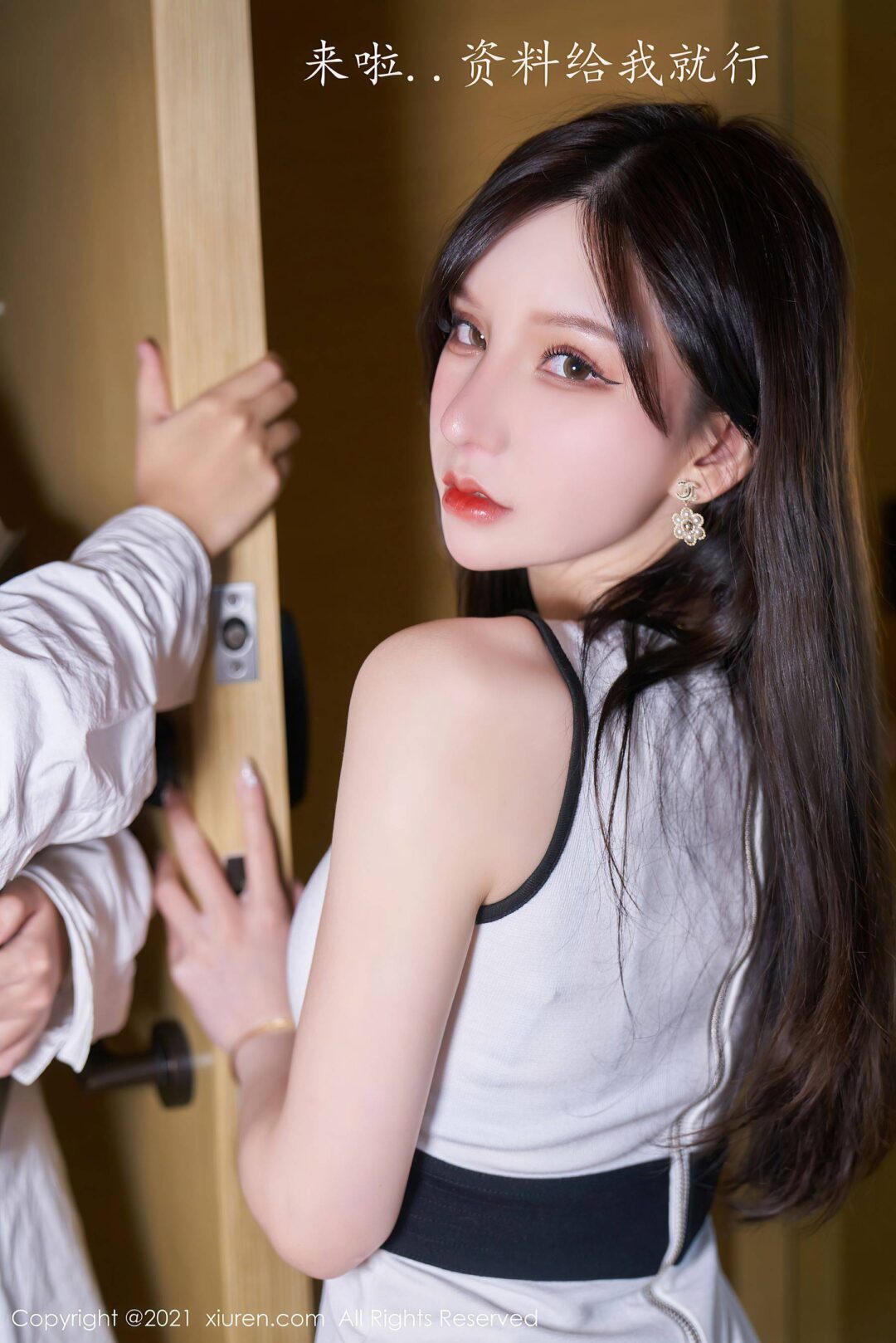 [秀人XiuRen] No.3768 周于希SandyXiuren秀人写真高清美女套图写真下载-看套图看套图