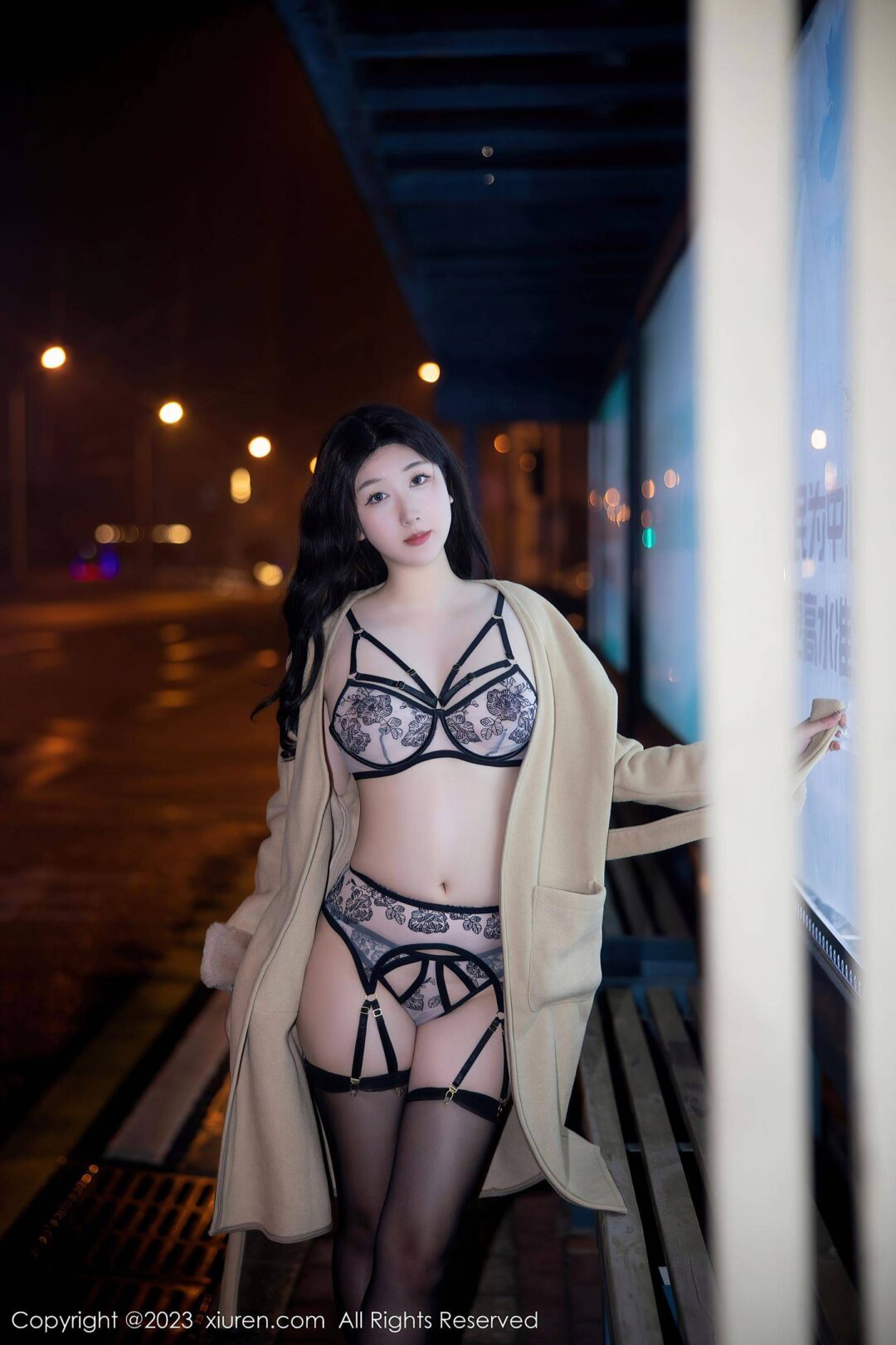 [XiuRen秀人网] No.6424 江真真 黑丝美臀Xiuren秀人写真高清美女套图写真下载-看套图看套图