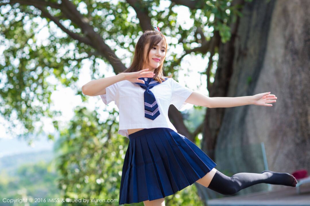 Sandy陈天扬《清纯校服系列+性感比基尼》 [爱蜜社IMiss] Vol.134Xiuren秀人写真高清美女套图写真下载-看套图看套图