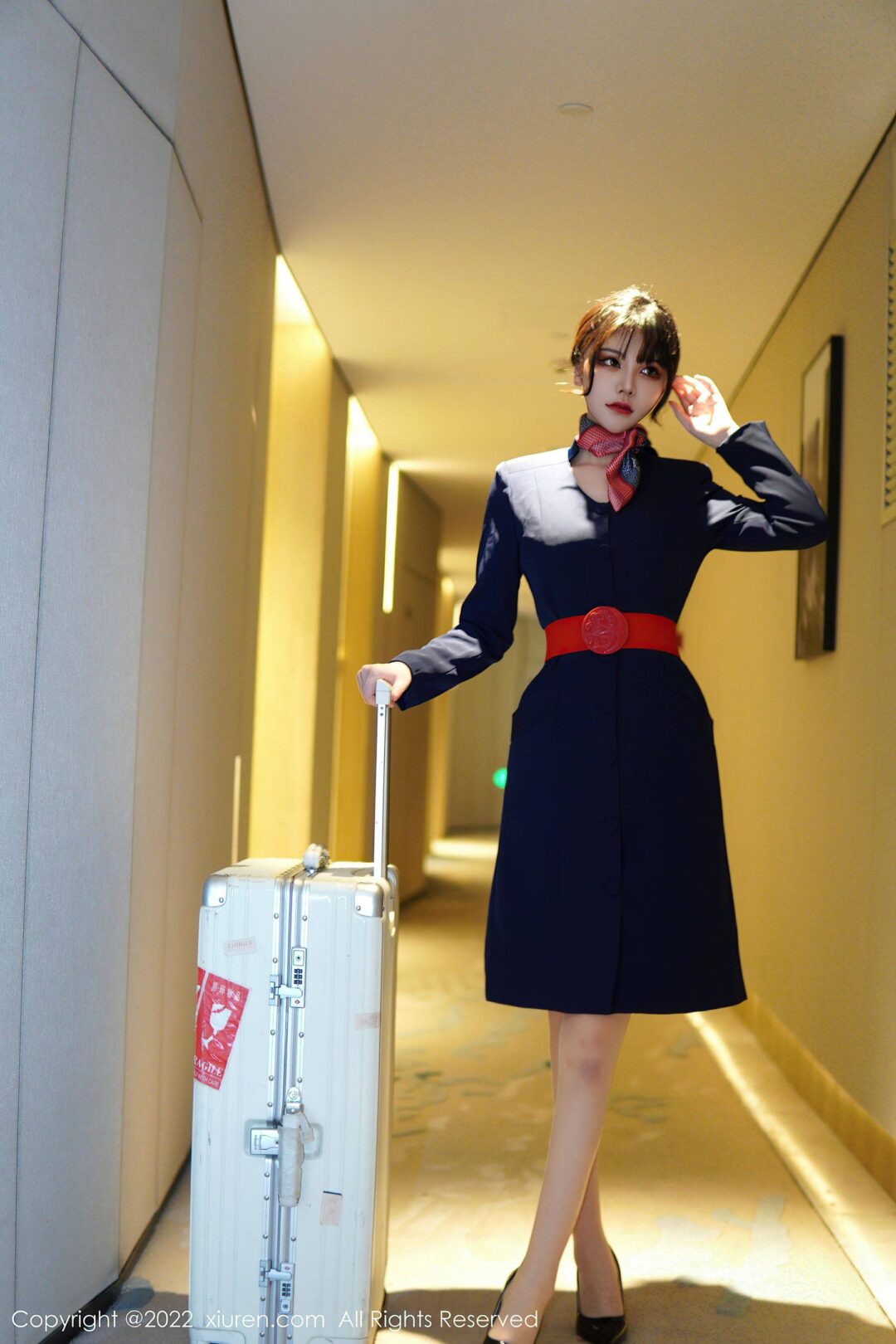 [XiuRen秀人网] No.6048 桃桃子_ 空姐制服Xiuren秀人写真高清美女套图写真下载-看套图看套图
