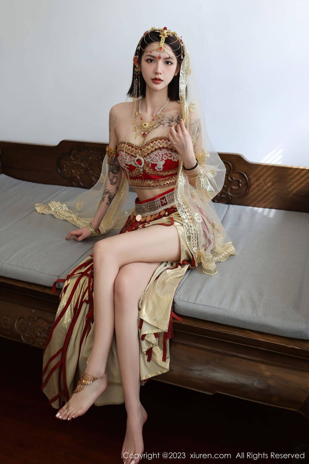 [XiuRen秀人网] No.6240 乔一一 异域风情Xiuren秀人写真高清美女套图写真下载-看套图看套图