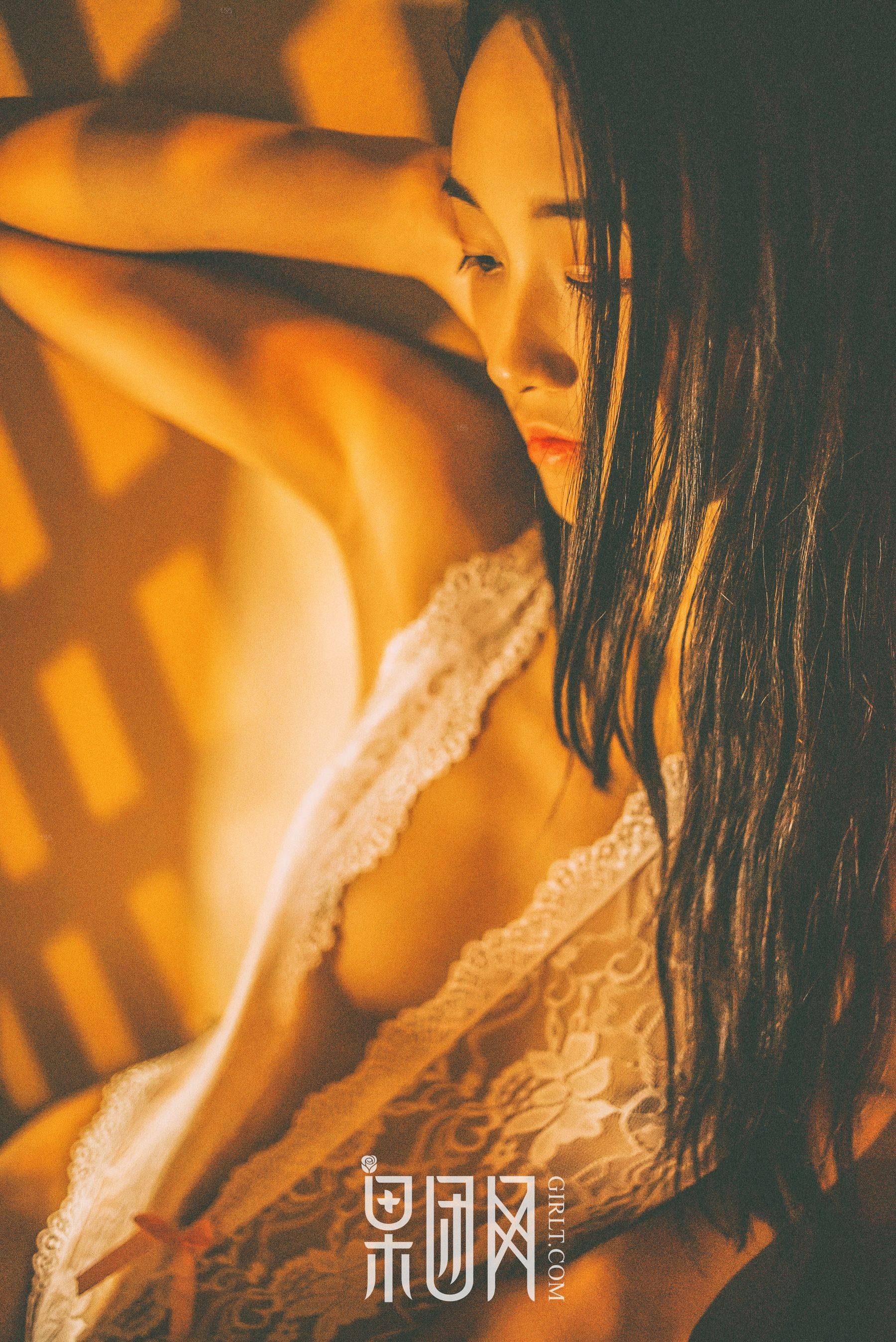 虎牙主播肉肉 果团首秀！ [果团网Girlt] NO.086Xiuren秀人写真高清美女套图写真下载-看套图看套图