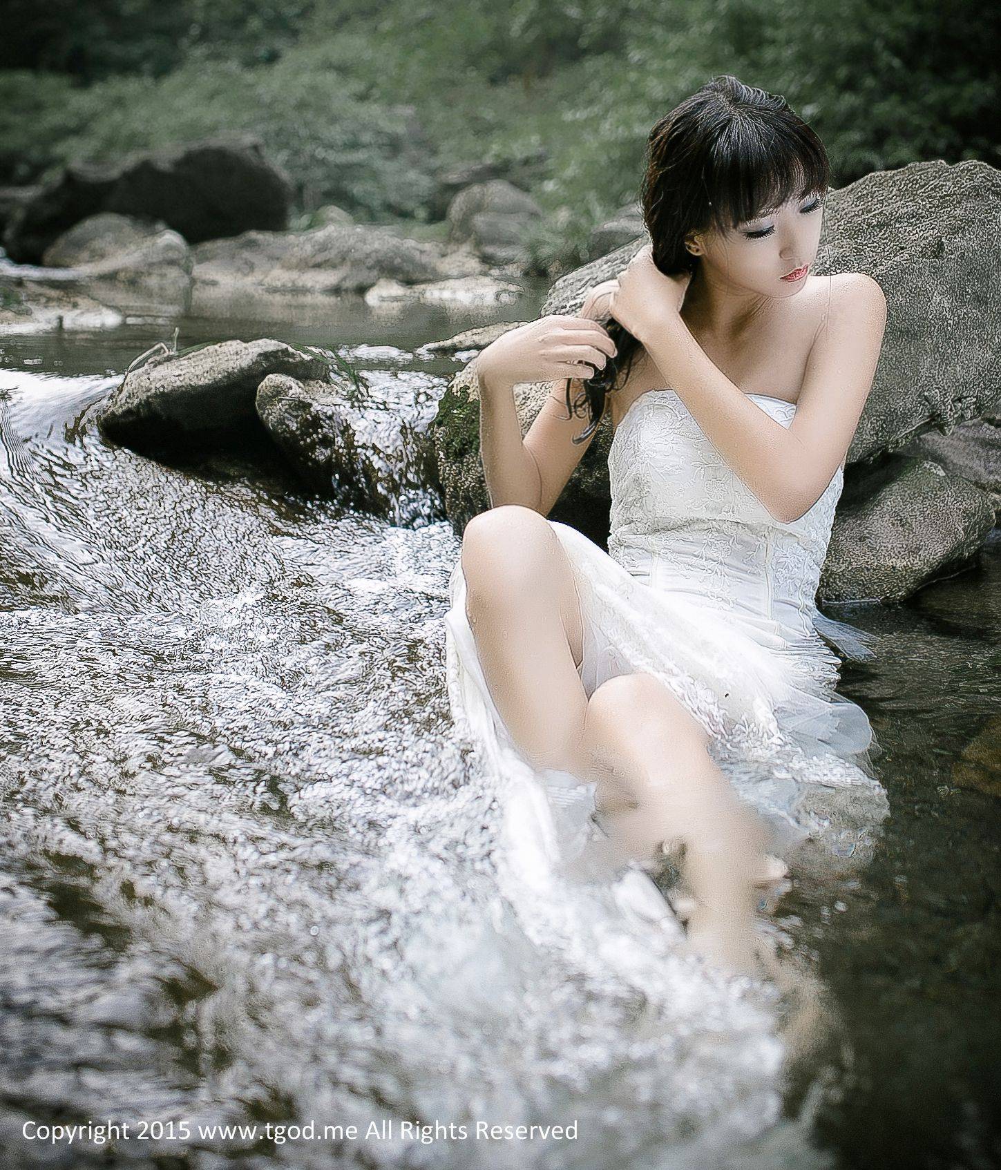 徐畅《幽谷中的美人鱼》 [TGOD推女神]Xiuren秀人写真高清美女套图写真下载-看套图看套图