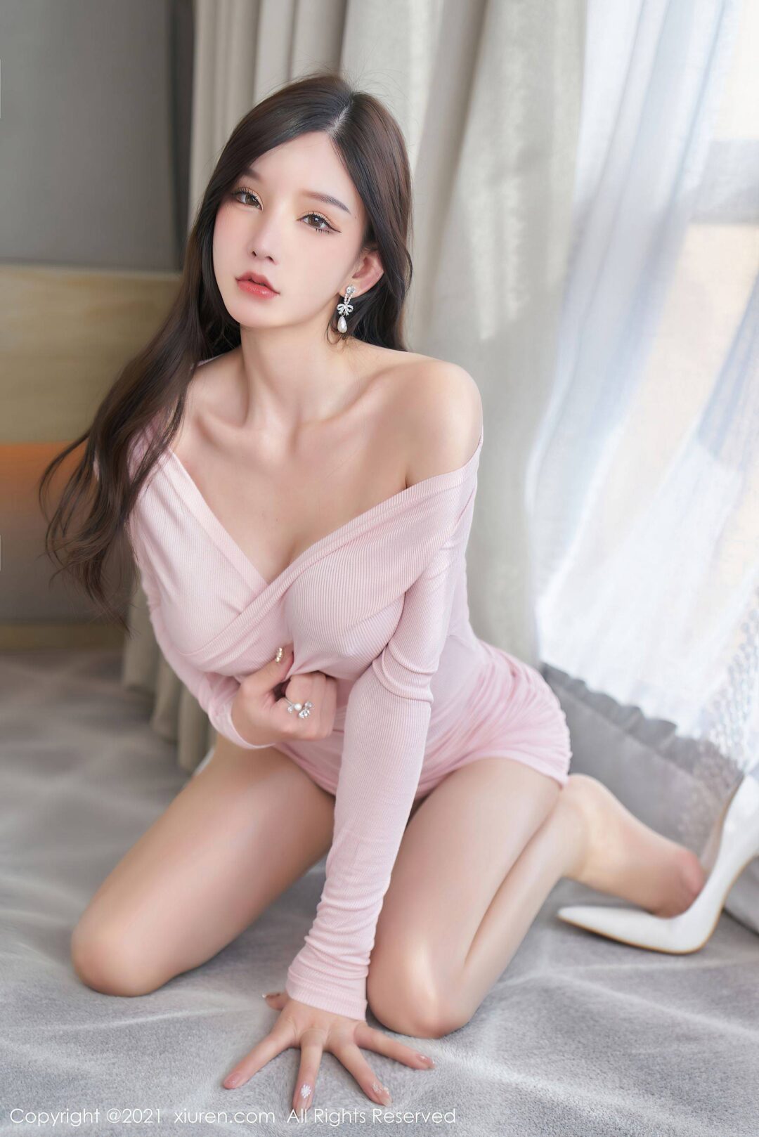 [秀人XiuRen] No.4226 周于希SandyXiuren秀人写真高清美女套图写真下载-看套图看套图