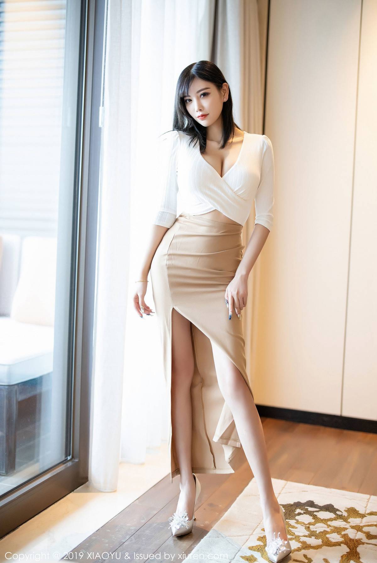 [XIAOYU语画界] VOL.219 杨晨晨sugarXiuren秀人写真高清美女套图写真下载-看套图看套图