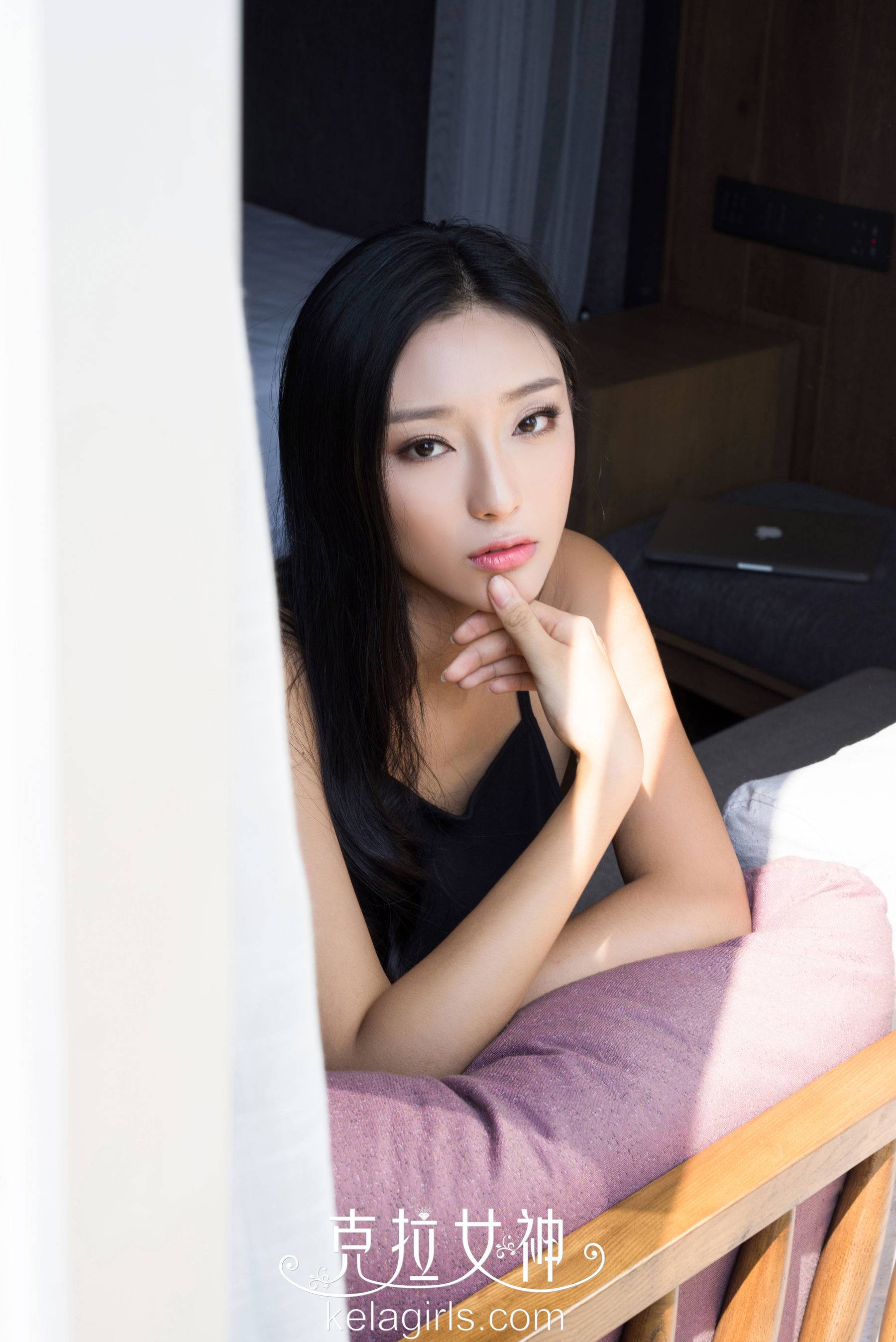 徐琳《电眼少女》[克拉女神Kelagirls]Xiuren秀人写真高清美女套图写真下载-看套图看套图