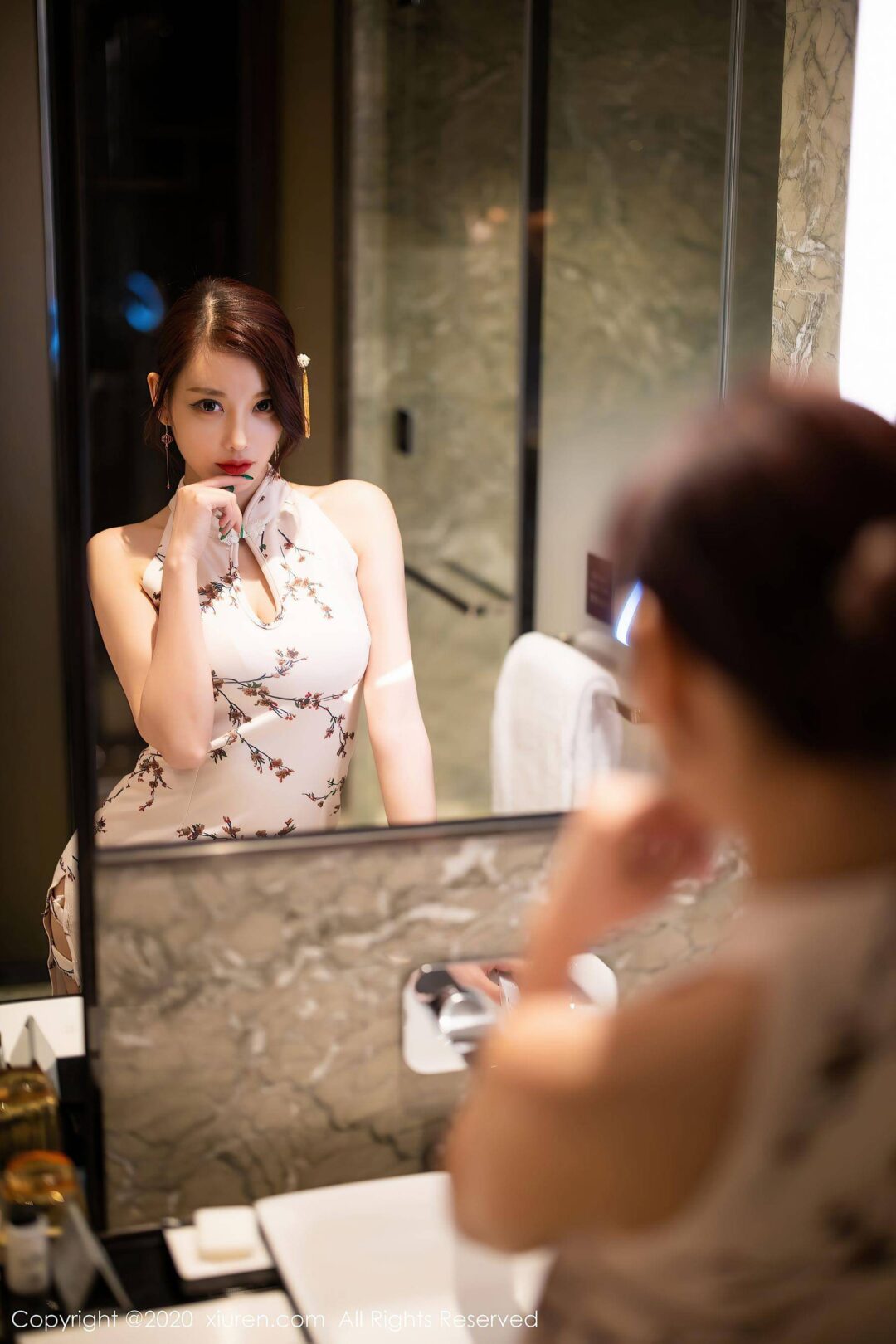 [秀人XiuRen] No.2487 杨晨晨sugarXiuren秀人写真高清美女套图写真下载-看套图看套图