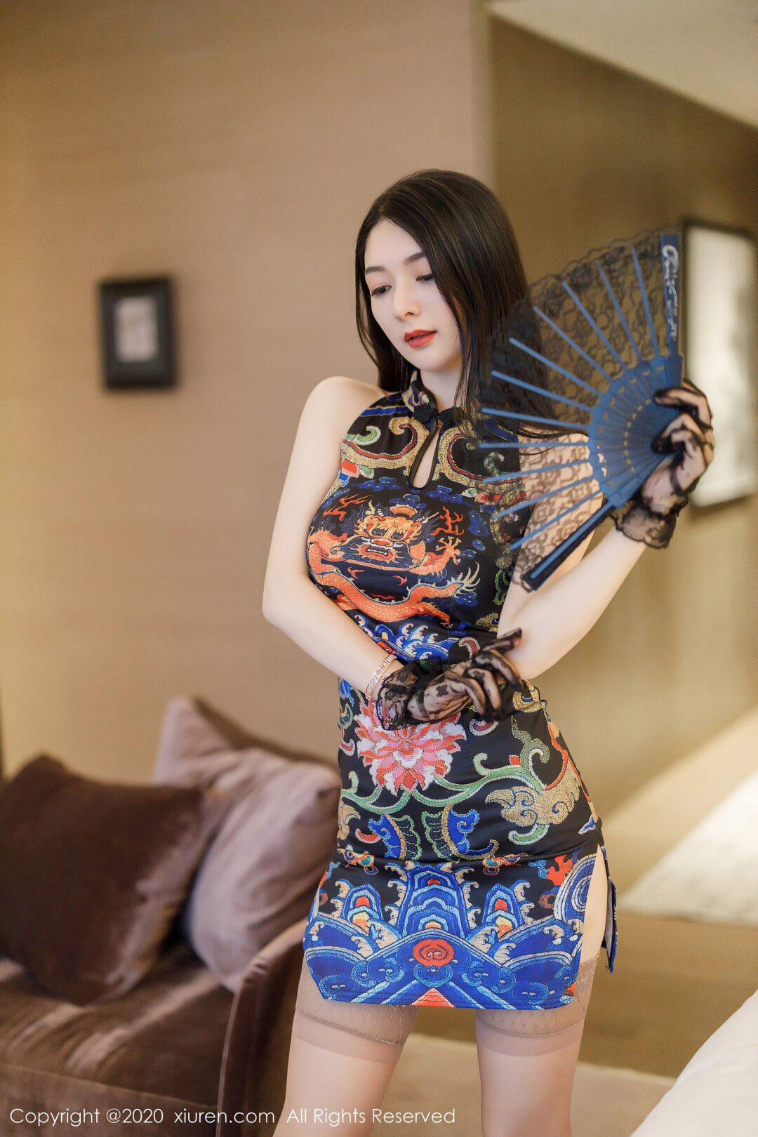 [秀人XIUREN] No.2366 Angela小热巴Xiuren秀人写真高清美女套图写真下载-看套图看套图