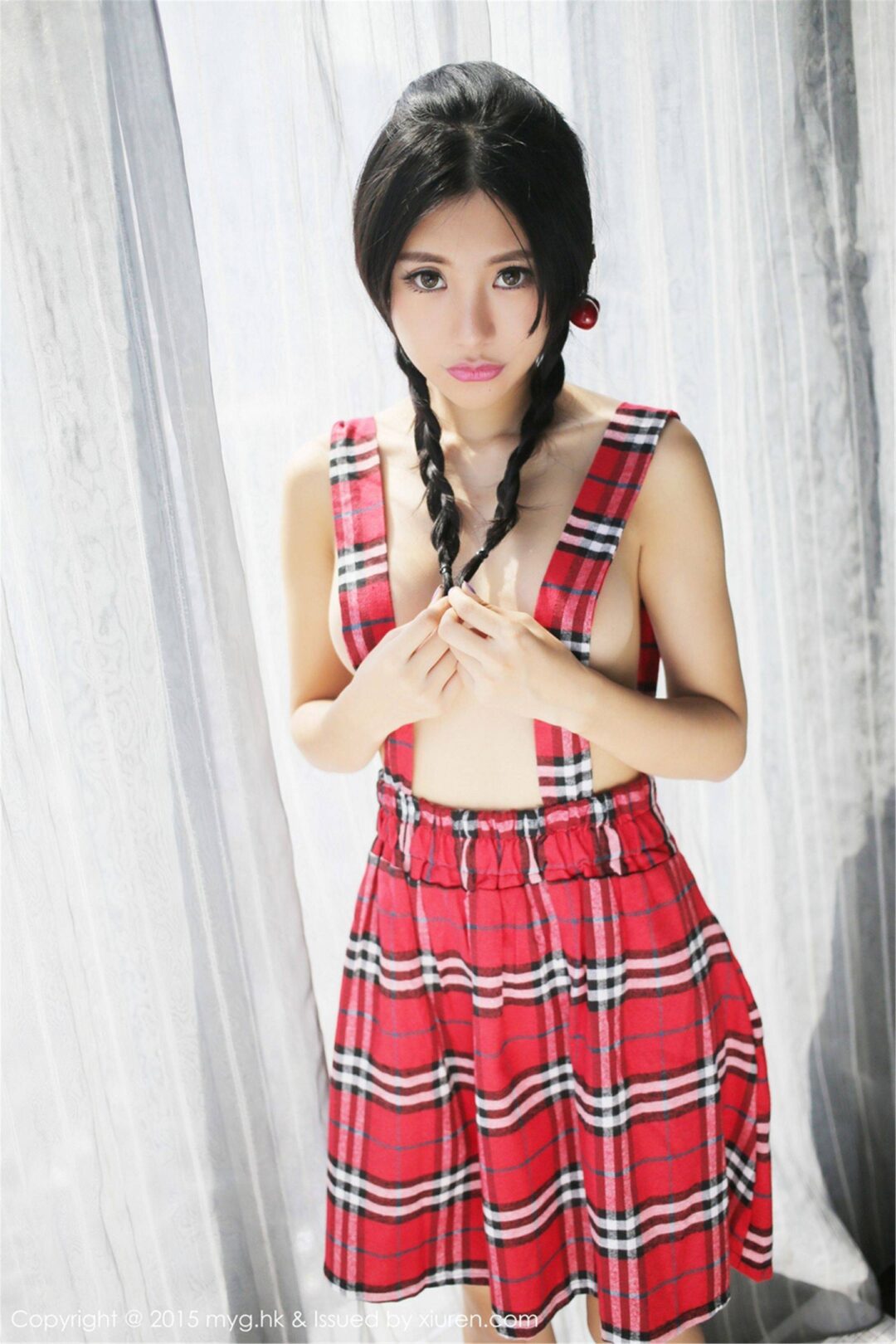 绮里嘉ula《泰国旅拍》英伦风校服+短裙+比基尼 [美媛馆MyGirl] Vol.091Xiuren秀人写真高清美女套图写真下载-看套图看套图