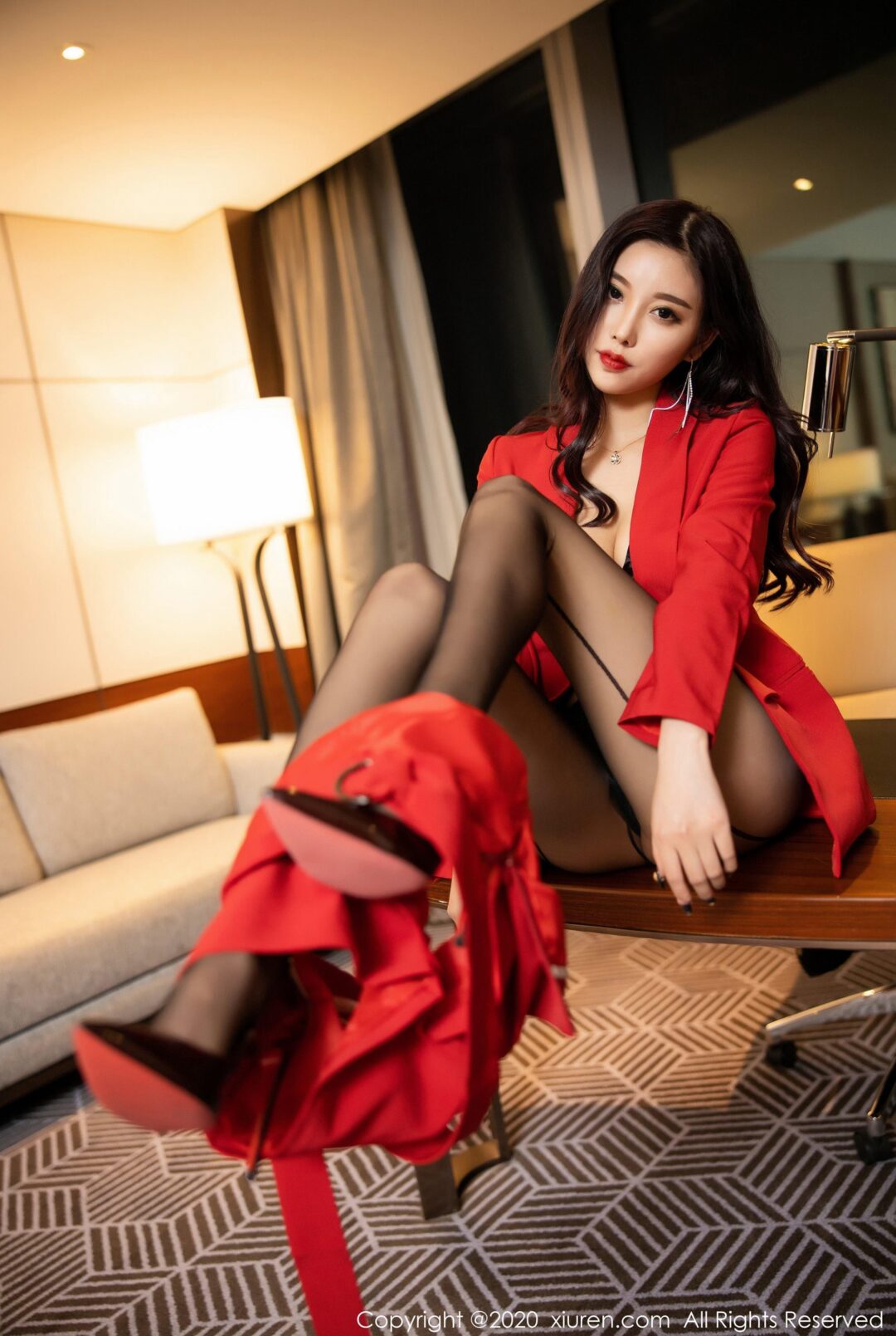 [XIUREN秀人网] NO.2122 杨晨晨sugarXiuren秀人写真高清美女套图写真下载-看套图看套图