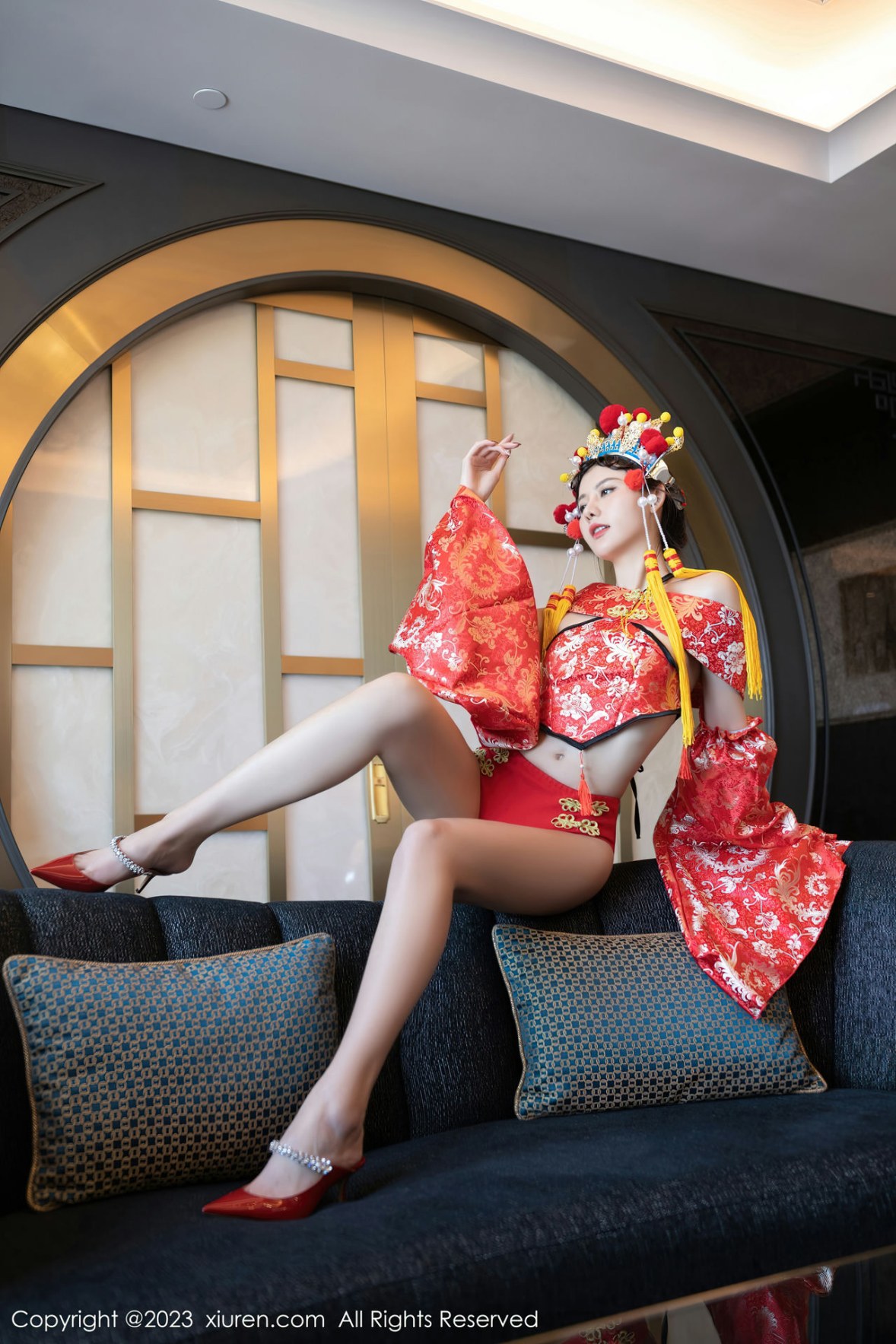 XiuRen第6308期_模特就是阿朱啊喜庆花嫁主题私房半脱露曼妙绝美身姿诱惑写真81PXiuren秀人写真高清美女套图写真下载-看套图看套图