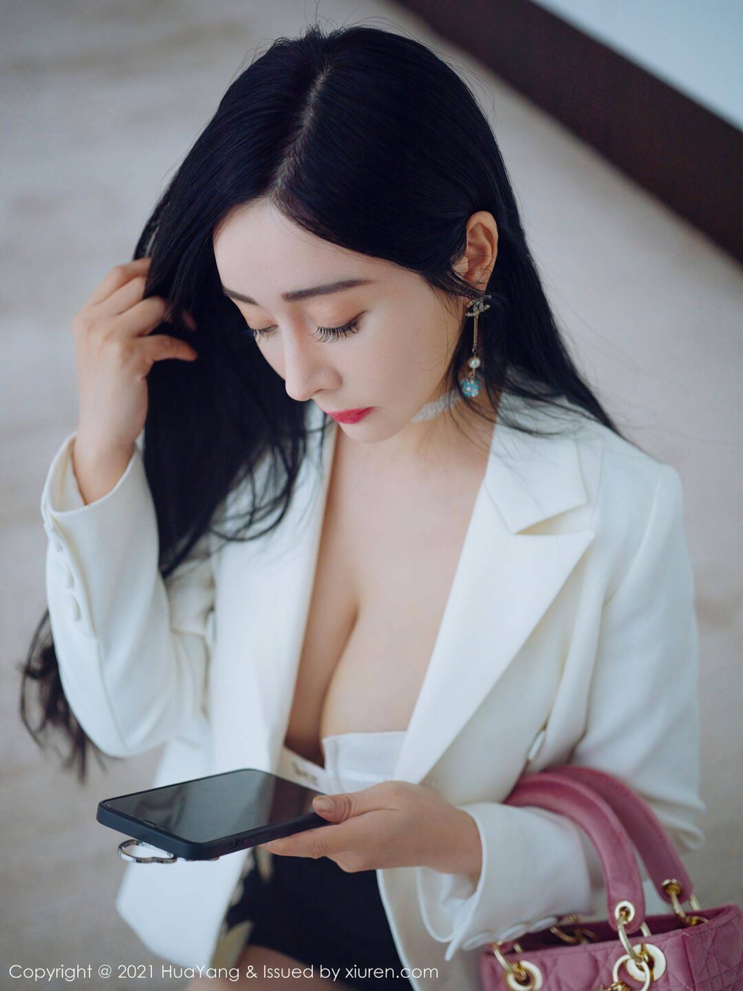 [花漾HuaYang] Vol.381 允爾Xiuren秀人写真高清美女套图写真下载-看套图看套图