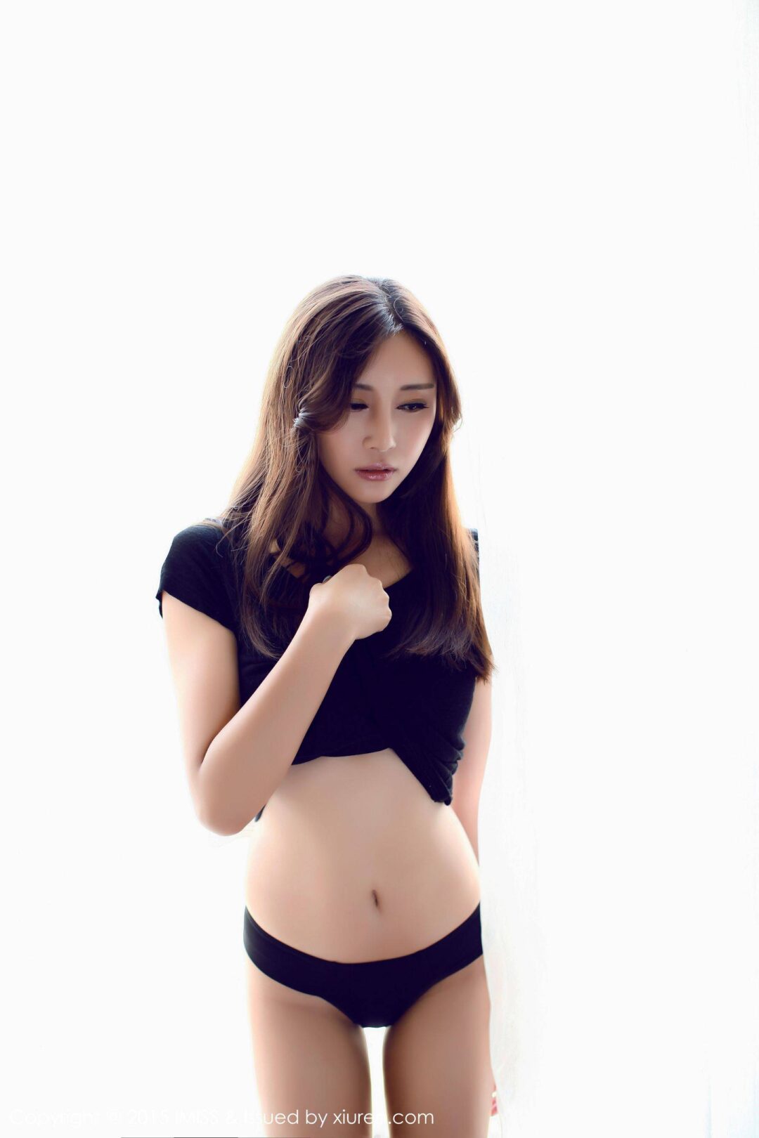 樂樂Mango《性感比基尼+内衣》 [爱蜜社IMiss] Vol.007Xiuren秀人写真高清美女套图写真下载-看套图看套图