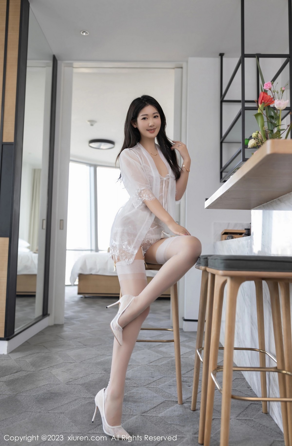 XiuRen第6518期_模特唐安琪性感白色蕾丝吊带睡衣配白丝吊袜秀曼妙身姿诱惑写真82PXiuren秀人写真高清美女套图写真下载-看套图看套图