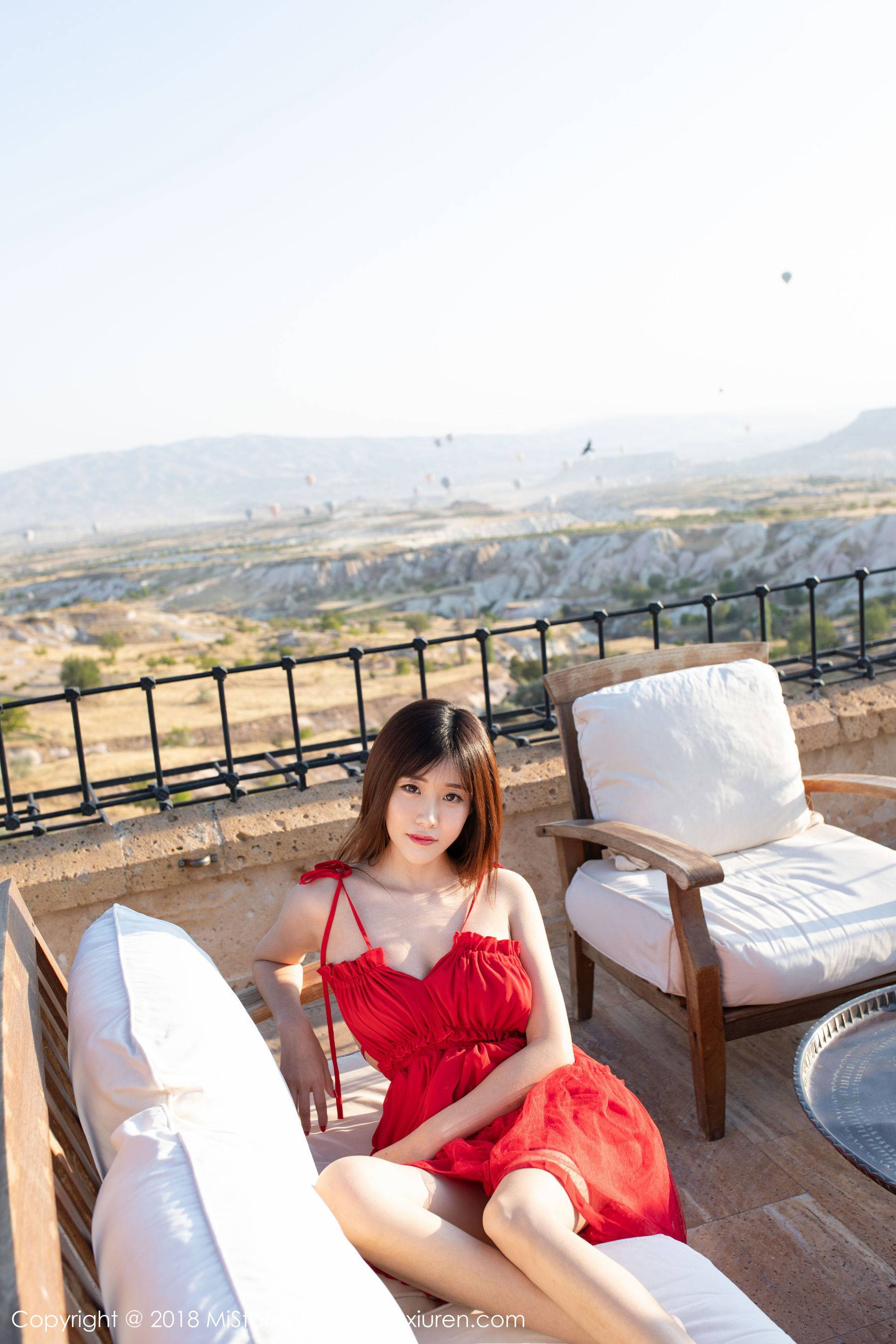 [魅妍社MiStar] VOL.242 小熊猫PandaXiuren秀人写真高清美女套图写真下载-看套图看套图