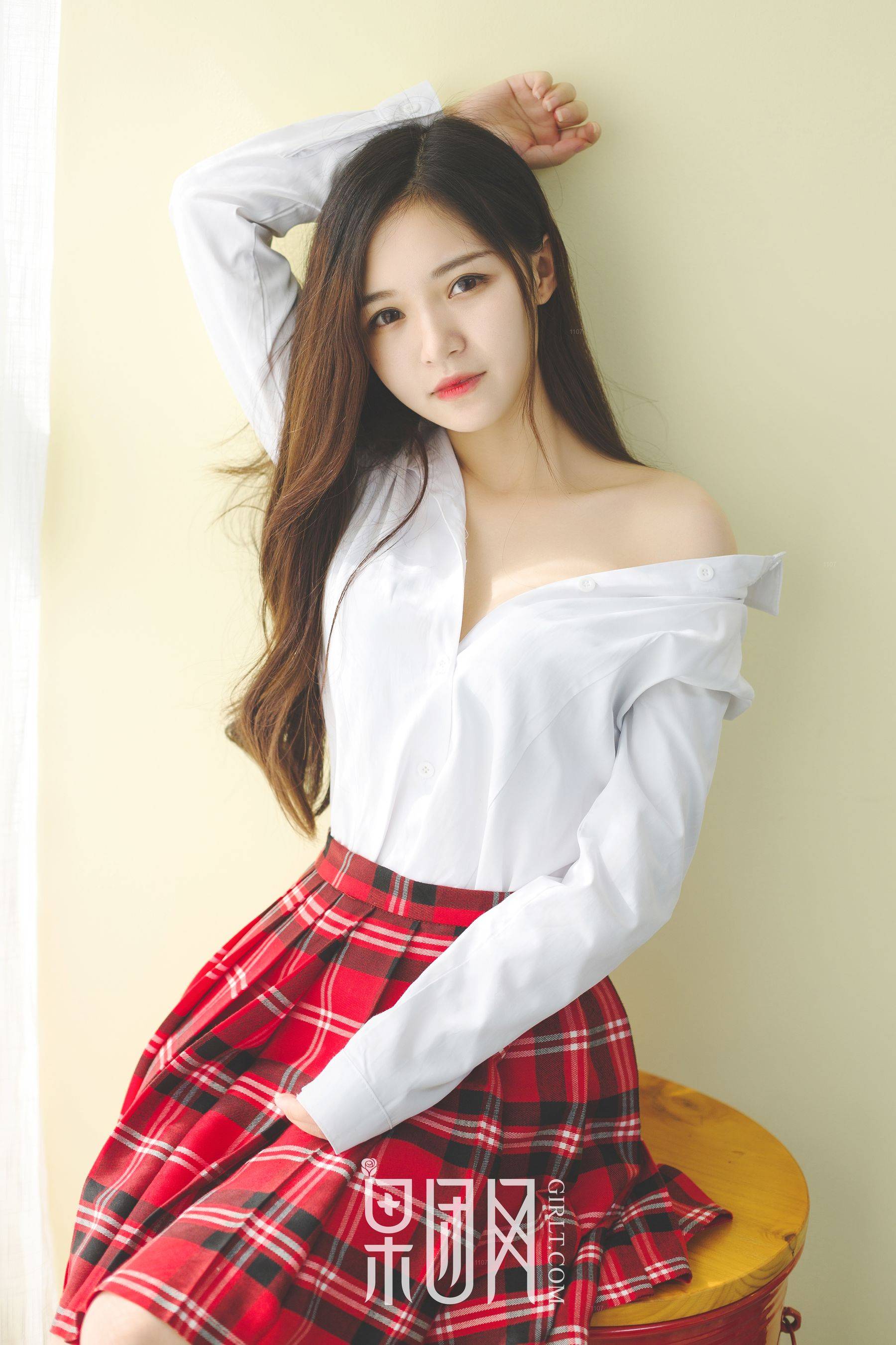 尹意纯《清纯玉女》 [果团网Girlt] No.063Xiuren秀人写真高清美女套图写真下载-看套图看套图