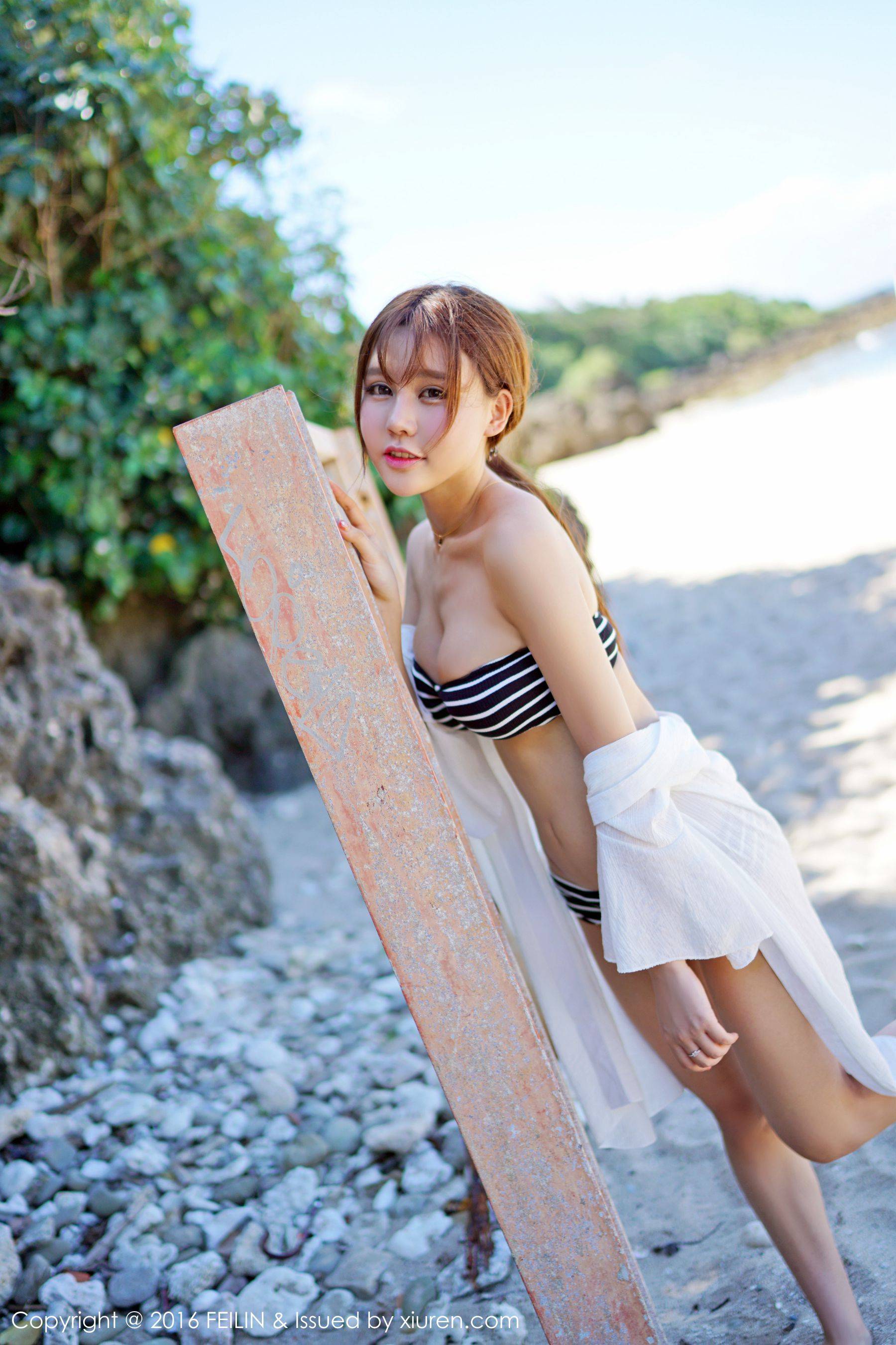 Milk楚楚《海边比基尼+泳装》 [嗲囡囡FEILIN] Vol.045Xiuren秀人写真高清美女套图写真下载-看套图看套图