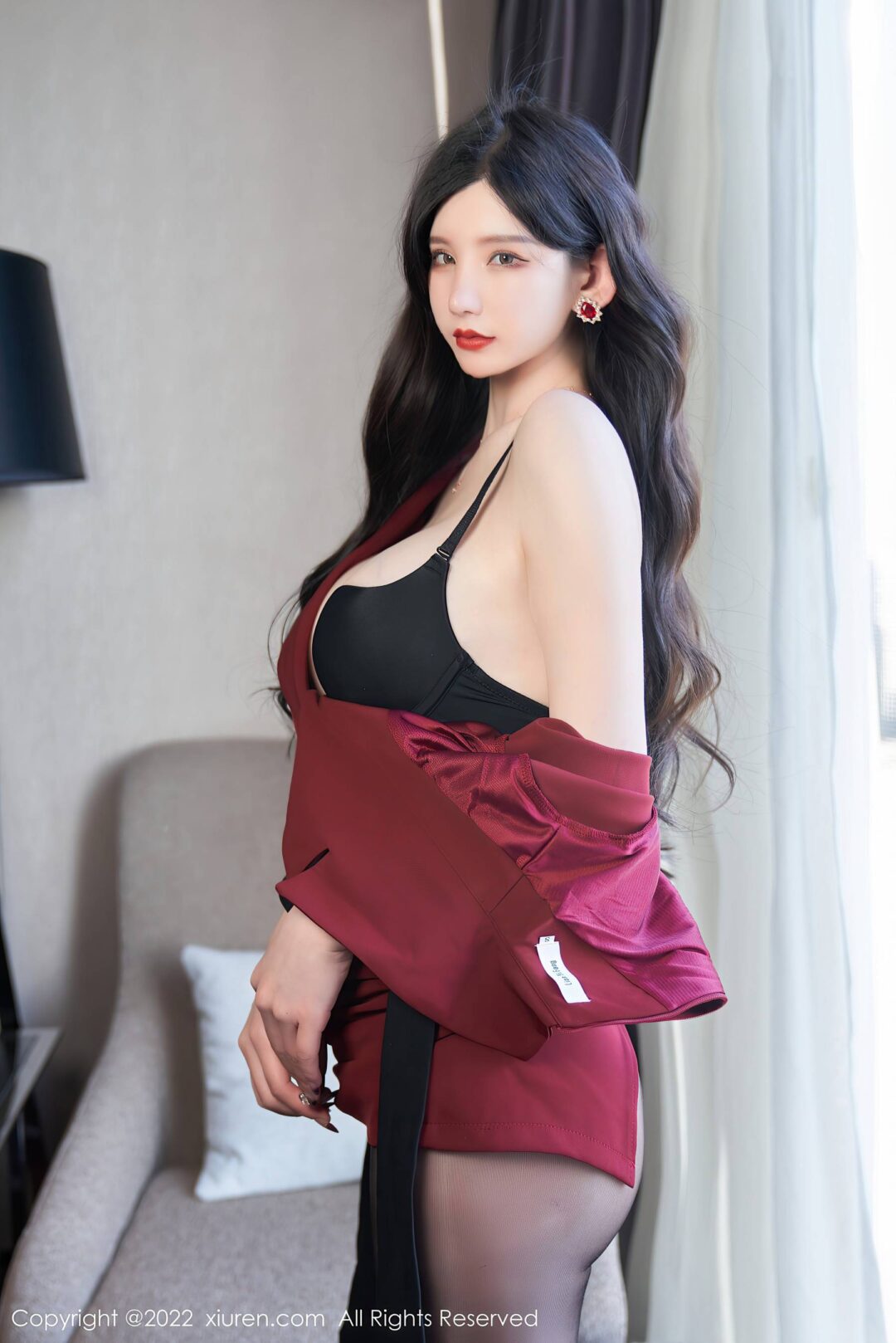 [XiuRen秀人网] No.4877 周于希Sally 美腿黑丝外围约啪Xiuren秀人写真高清美女套图写真下载-看套图看套图