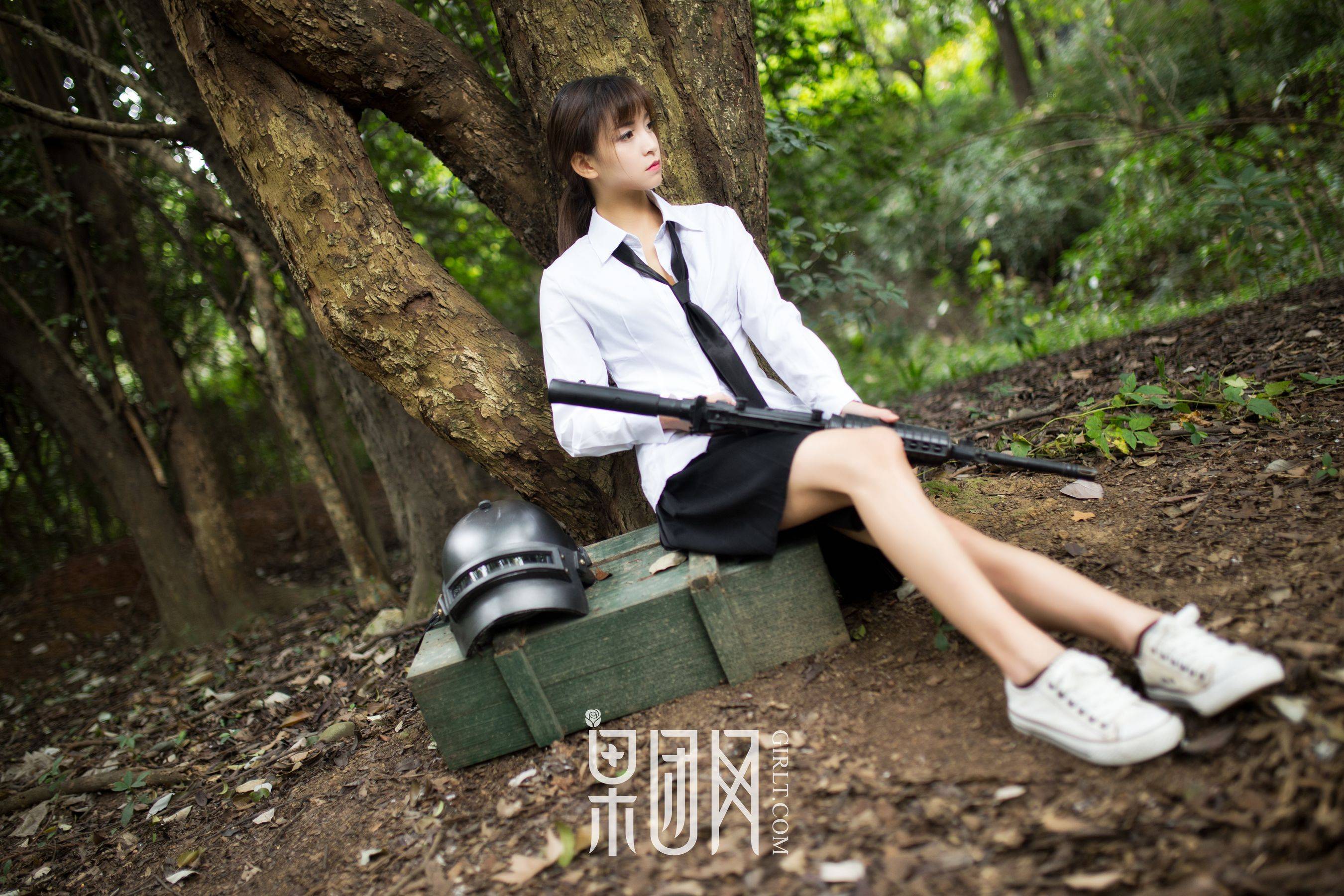 蘑菇《美女野外激战，性感撩人！》 [果团网Girlt] NO.109Xiuren秀人写真高清美女套图写真下载-看套图看套图