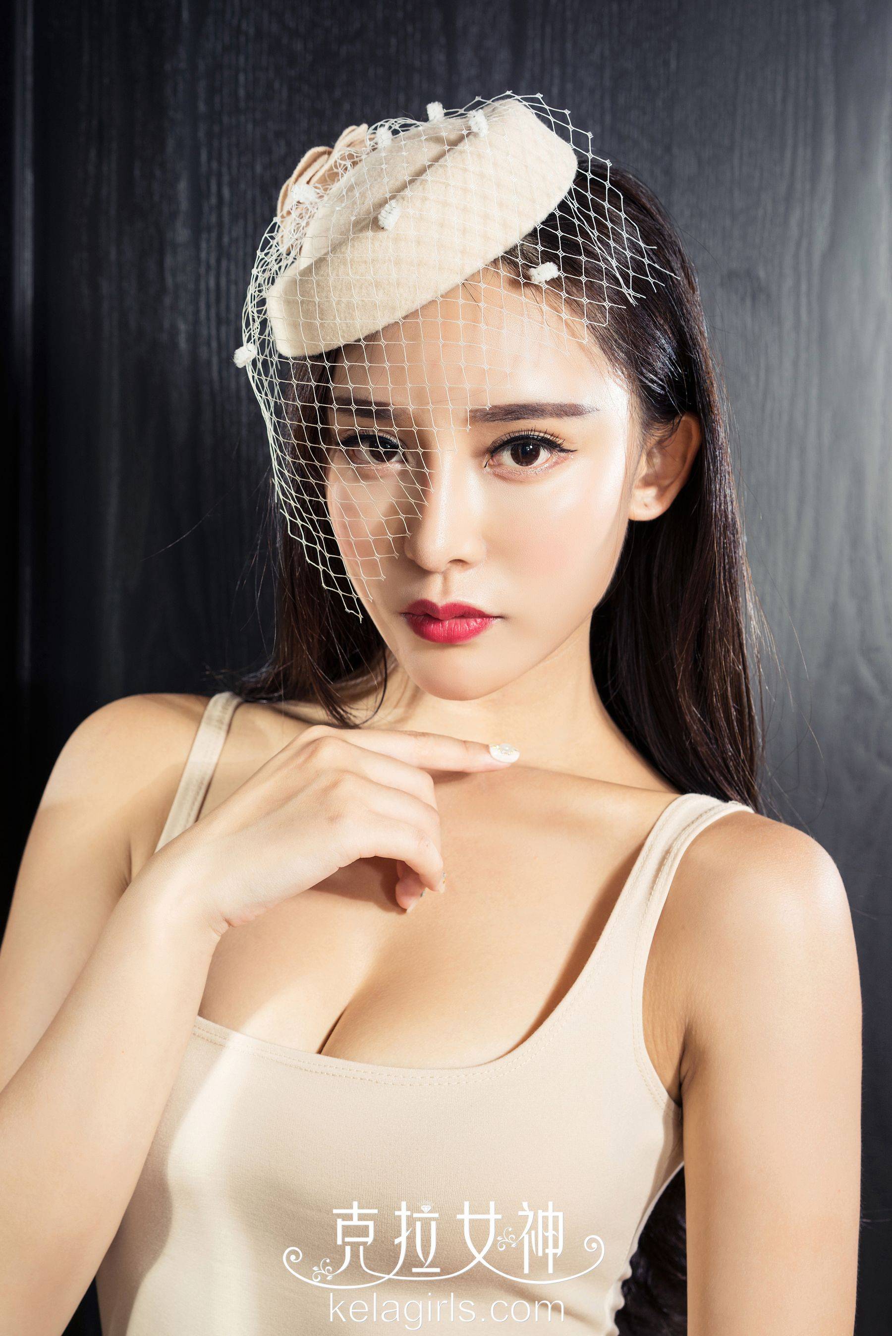 小西《魅惑の眼神》 [克拉女神]Xiuren秀人写真高清美女套图写真下载-看套图看套图