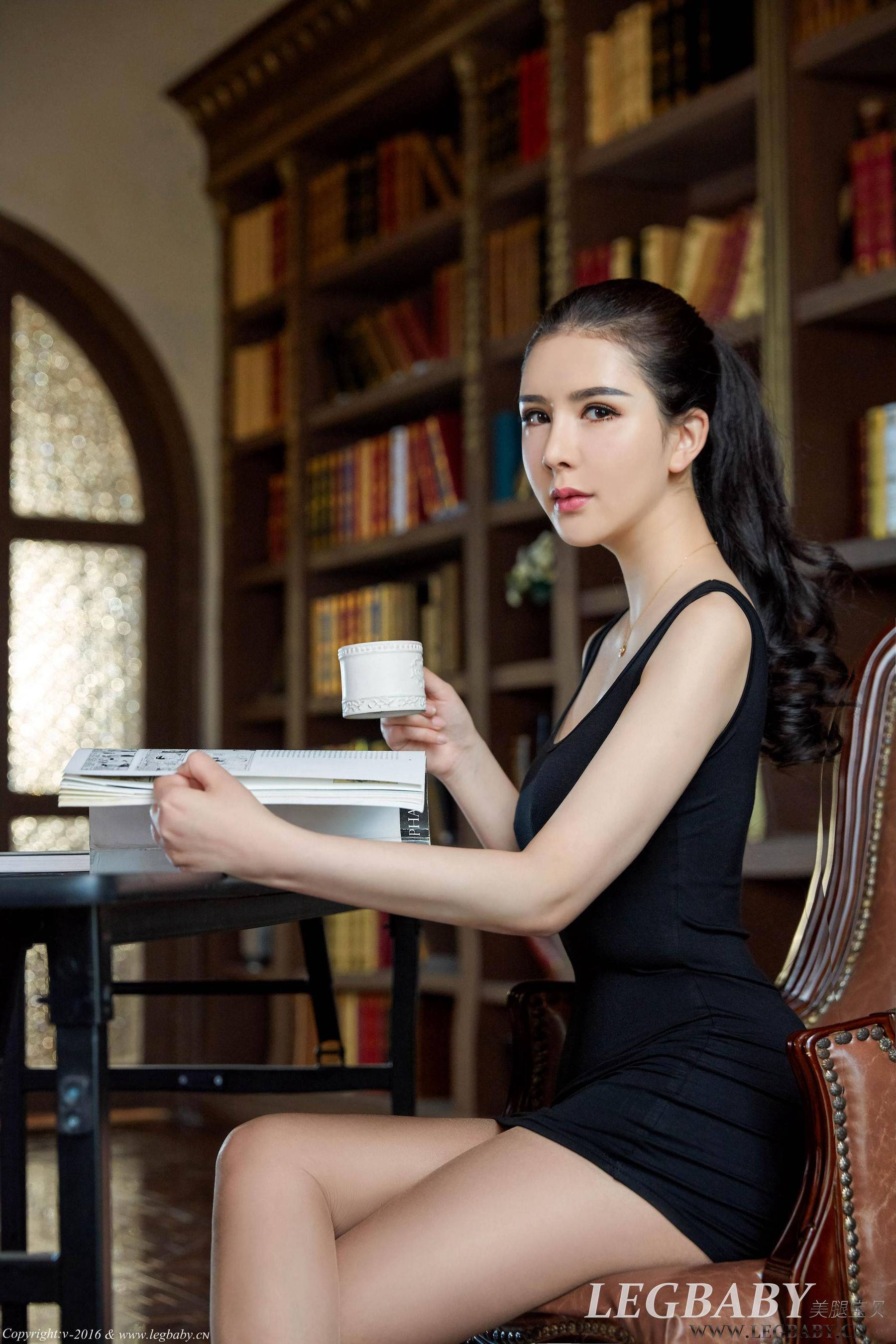 李丽莎《完美女神》 [Legbaby美腿宝贝] V021Xiuren秀人写真高清美女套图写真下载-看套图看套图