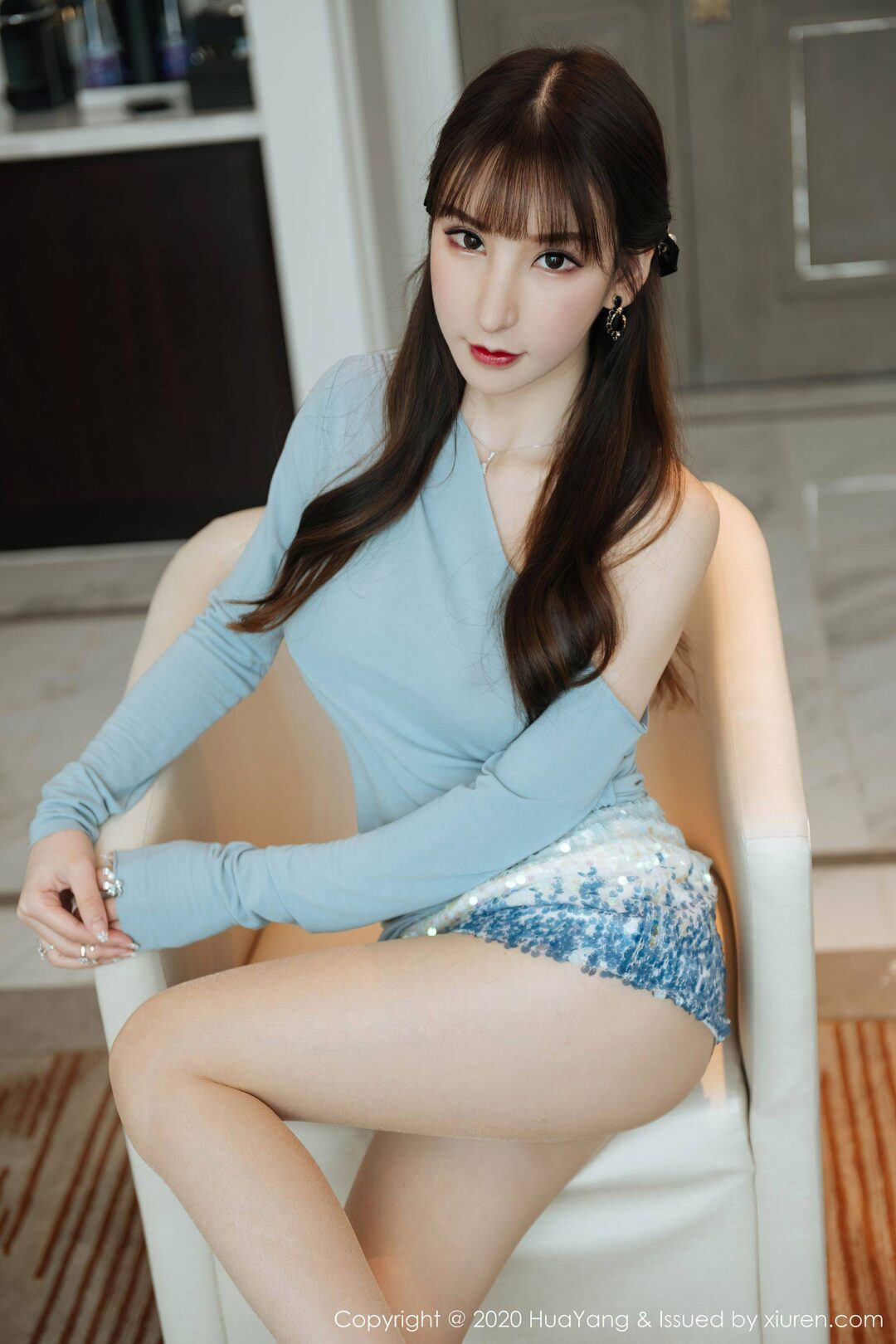 [花漾HuaYang] Vol.325 周于希SandyXiuren秀人写真高清美女套图写真下载-看套图看套图