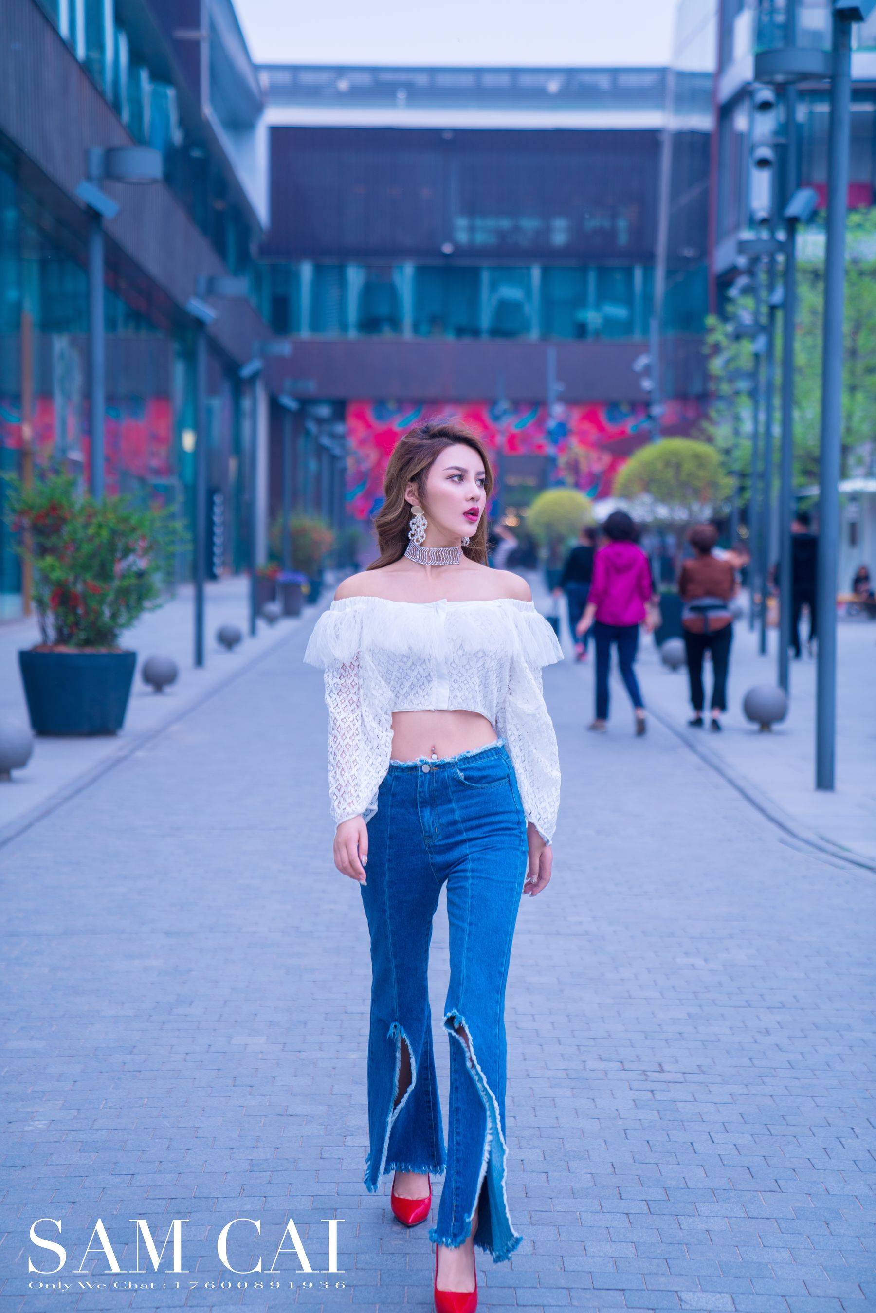 《梦游仙境》 [头条女神Toutiaogirls]Xiuren秀人写真高清美女套图写真下载-看套图看套图