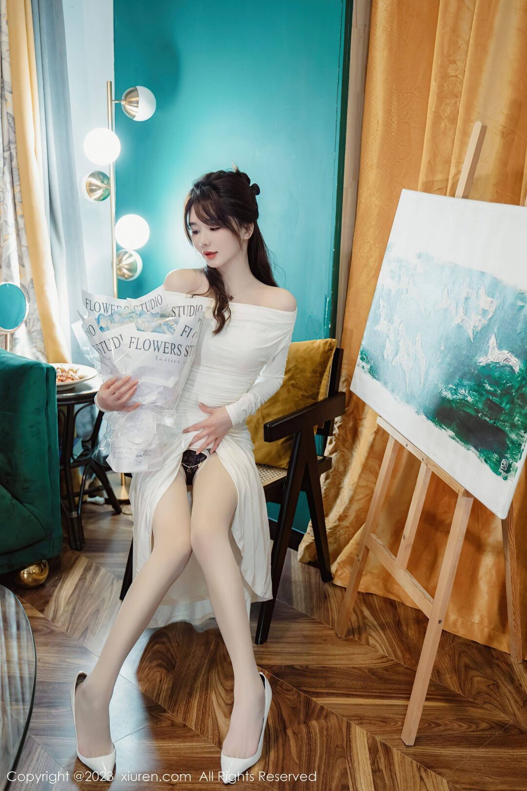 [XiuRen秀人网] No.6182 婠婠么 丝袜美腿Xiuren秀人写真高清美女套图写真下载-看套图看套图