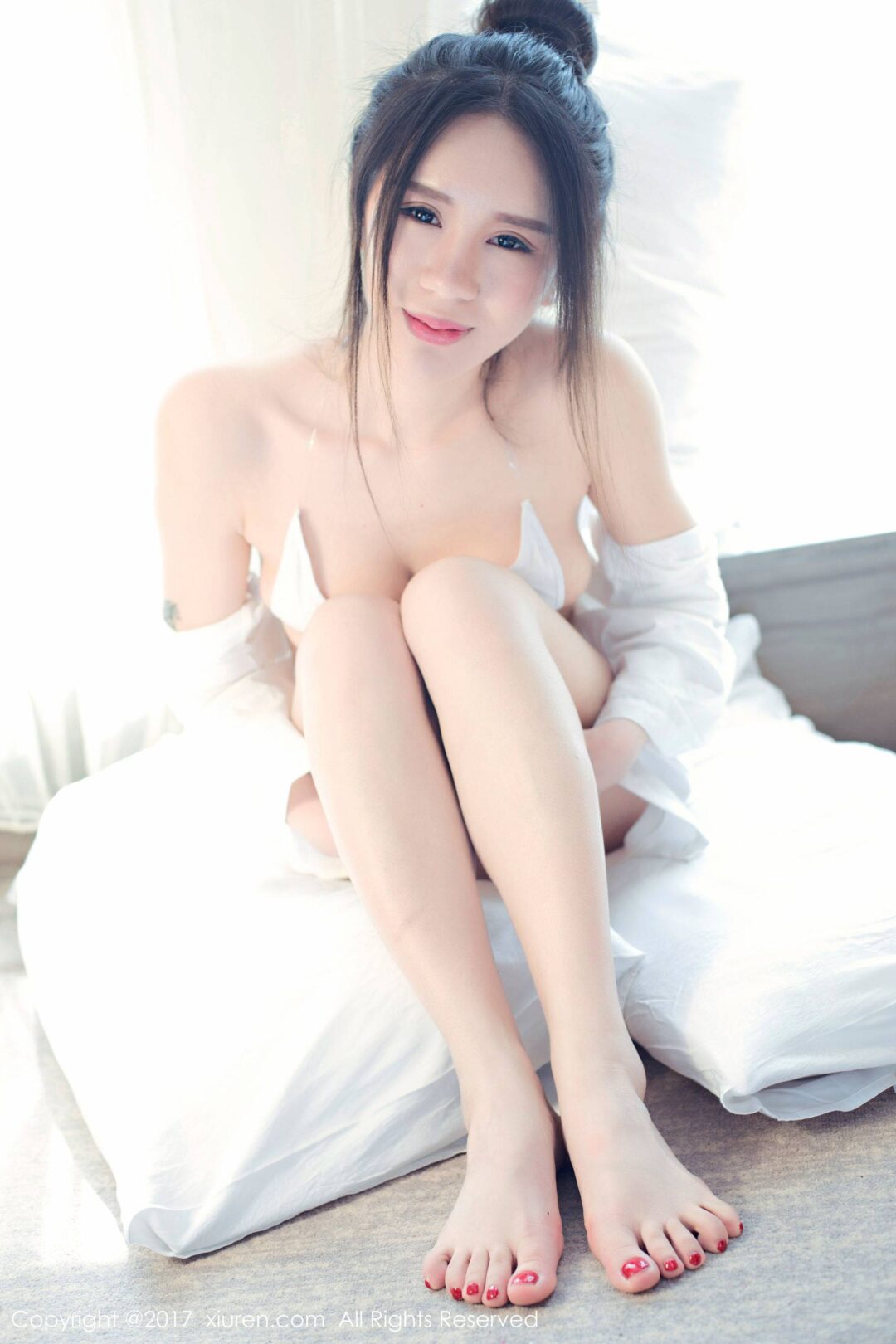 欧阳若依《白色比基尼和大尺度蕾丝女仆死库水》 [秀人网XIUREN] No.715Xiuren秀人写真高清美女套图写真下载-看套图看套图