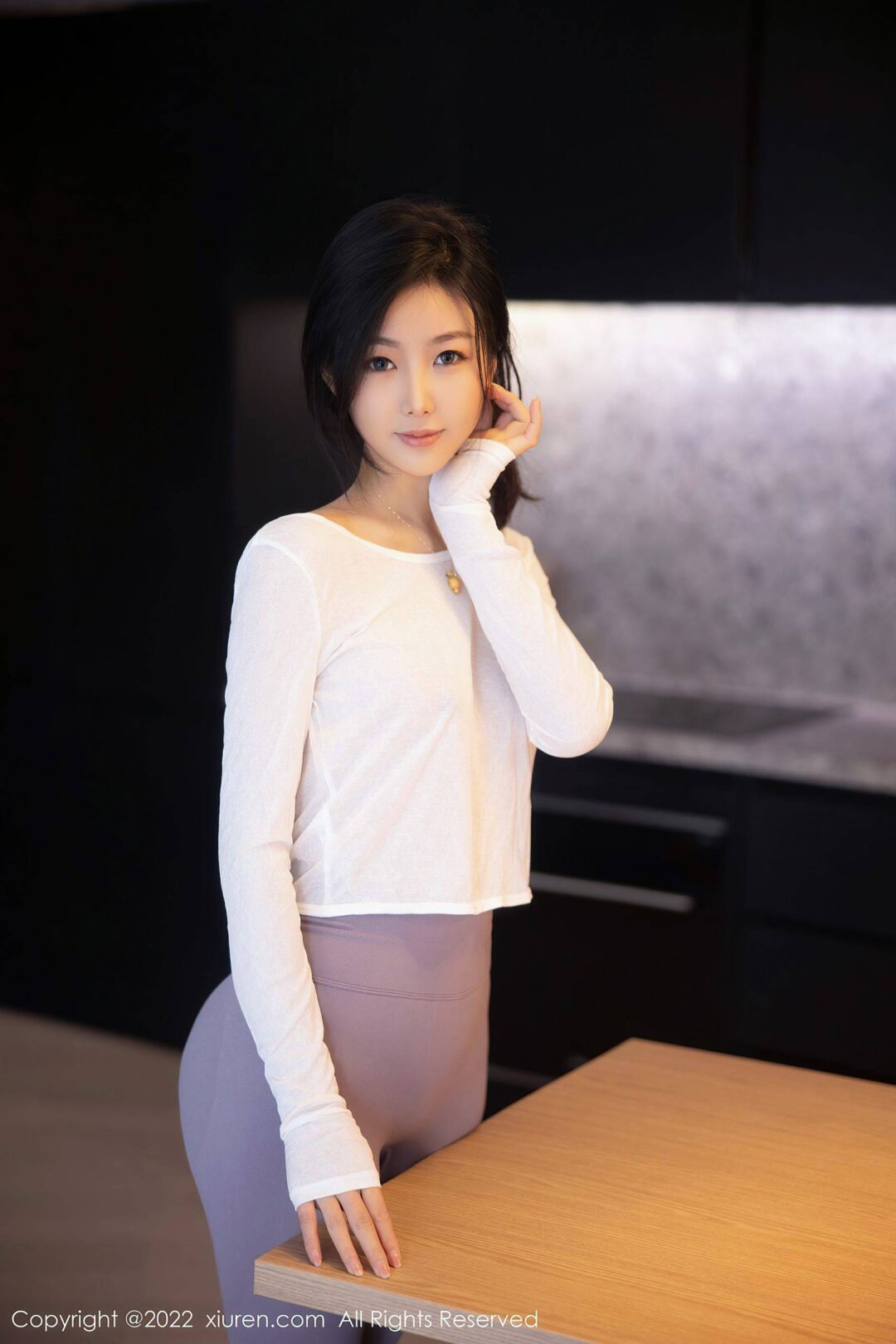 [XiuRen秀人网] No.5799 苏苏阿 新人瑜伽服Xiuren秀人写真高清美女套图写真下载-看套图看套图