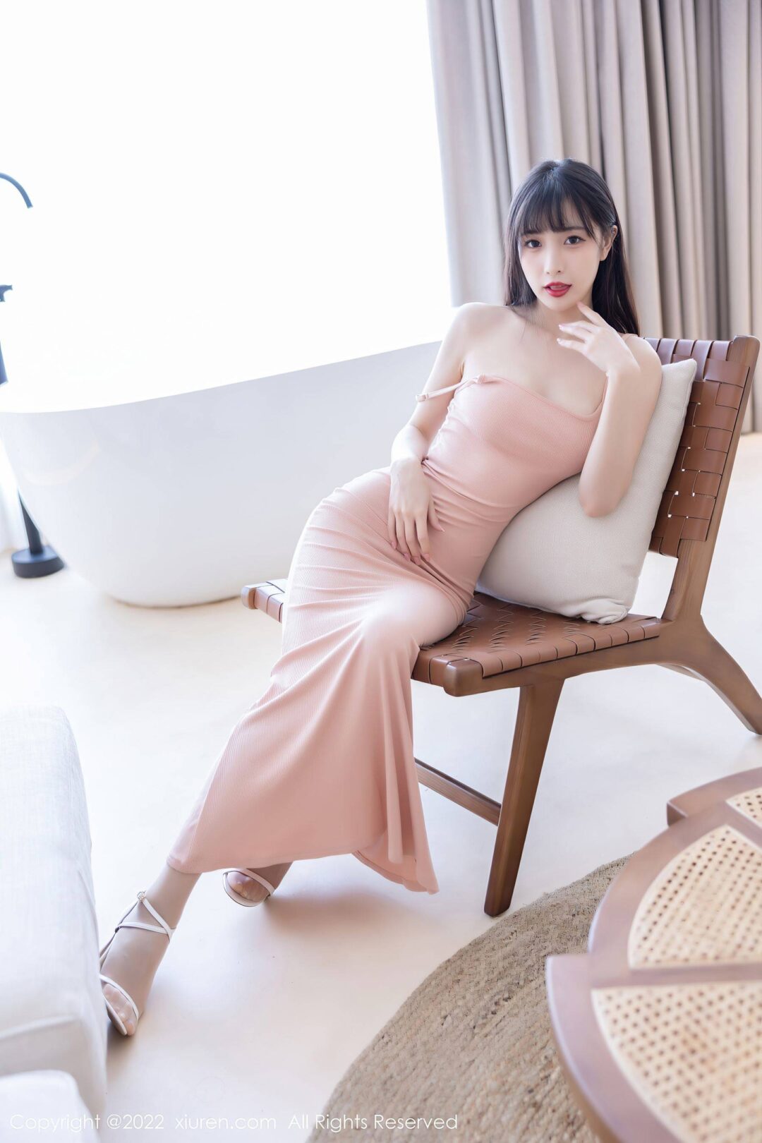 [XiuRen秀人网] No.6052 林星阑 丝袜美腿Xiuren秀人写真高清美女套图写真下载-看套图看套图