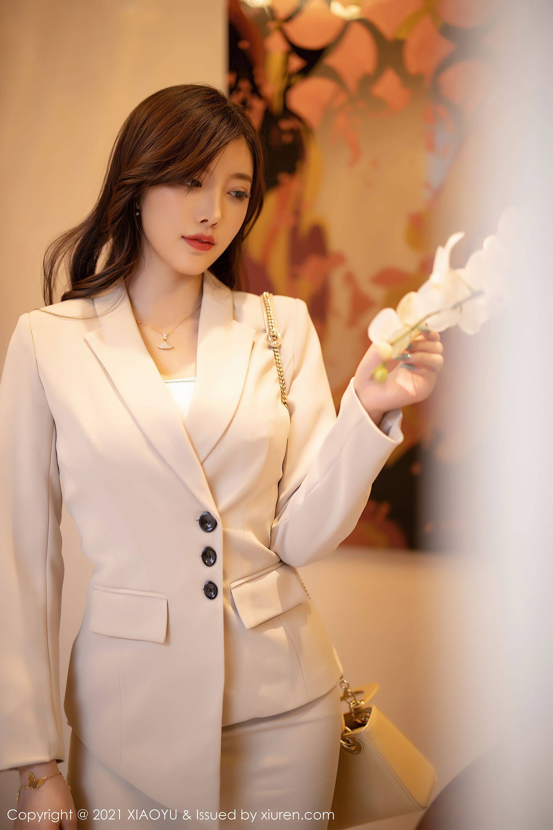 [语画界XIAOYU] Vol.477 杨晨晨sugarXiuren秀人写真高清美女套图写真下载-看套图看套图