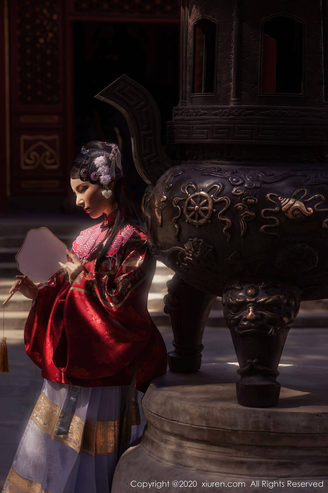 [秀人XIUREN] No.2395 小蛮妖YummyXiuren秀人写真高清美女套图写真下载-看套图看套图