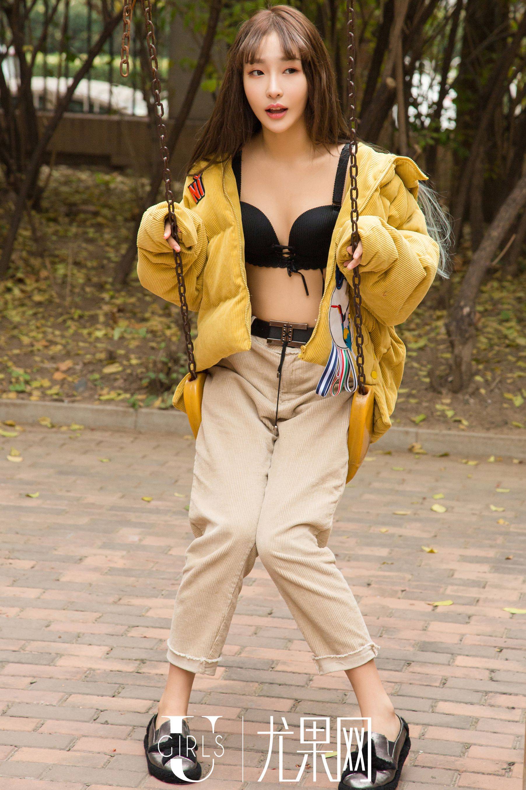 [尤果网] U248 含含《邻家小妹》Xiuren秀人写真高清美女套图写真下载-看套图看套图