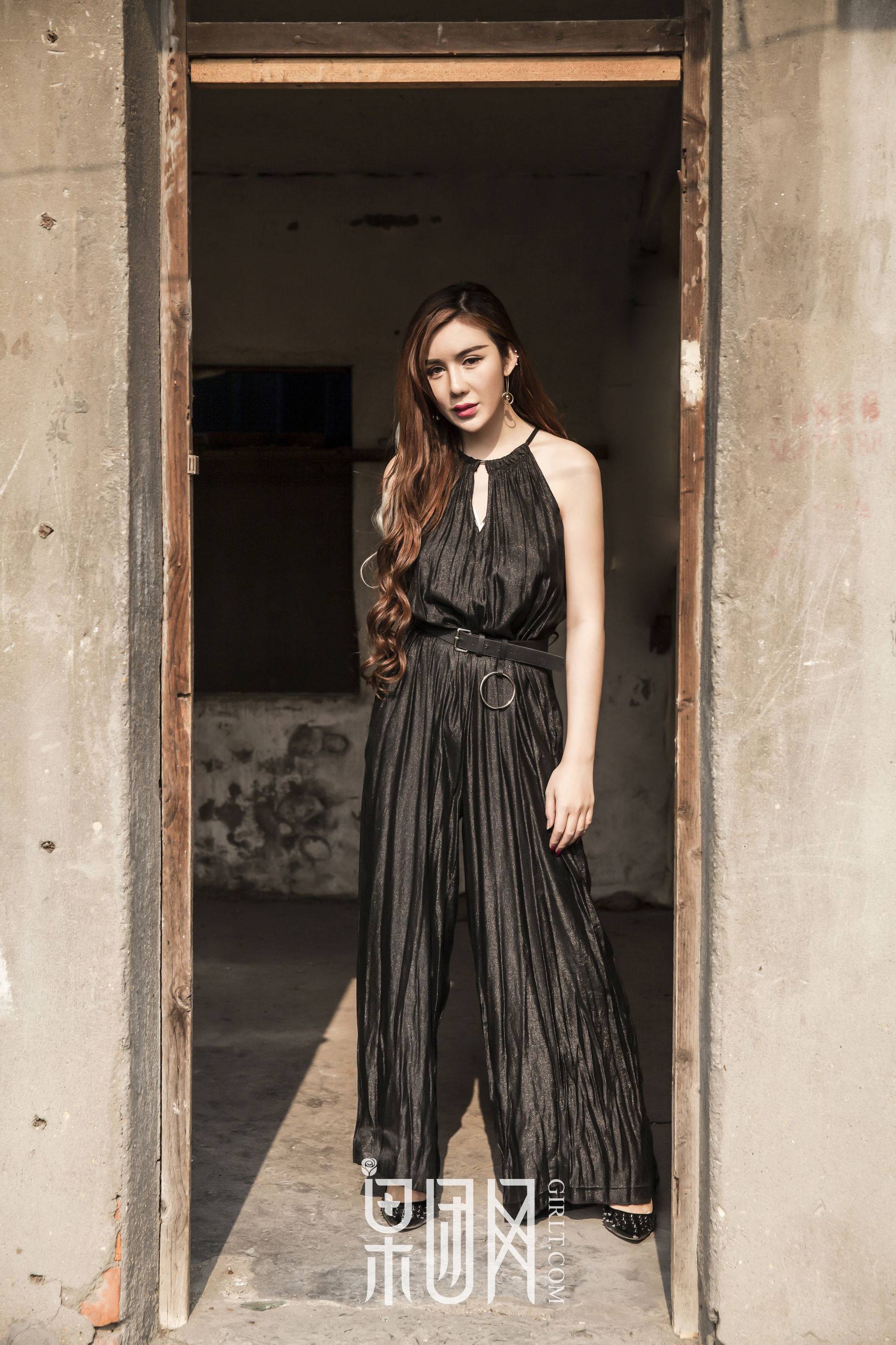 周晓唯《真！巨乳！兔女郎真空上阵》 [果团网Girlt] No.019Xiuren秀人写真高清美女套图写真下载-看套图看套图