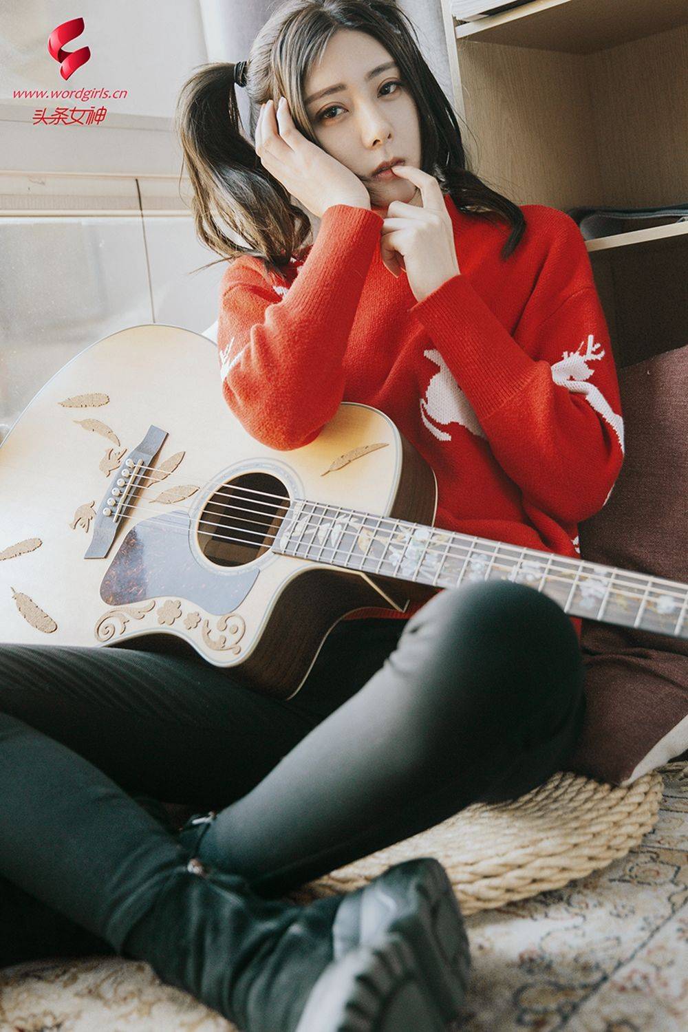 [头条女神TouTiao] 莫晓希 冬日暖阳Xiuren秀人写真高清美女套图写真下载-看套图看套图