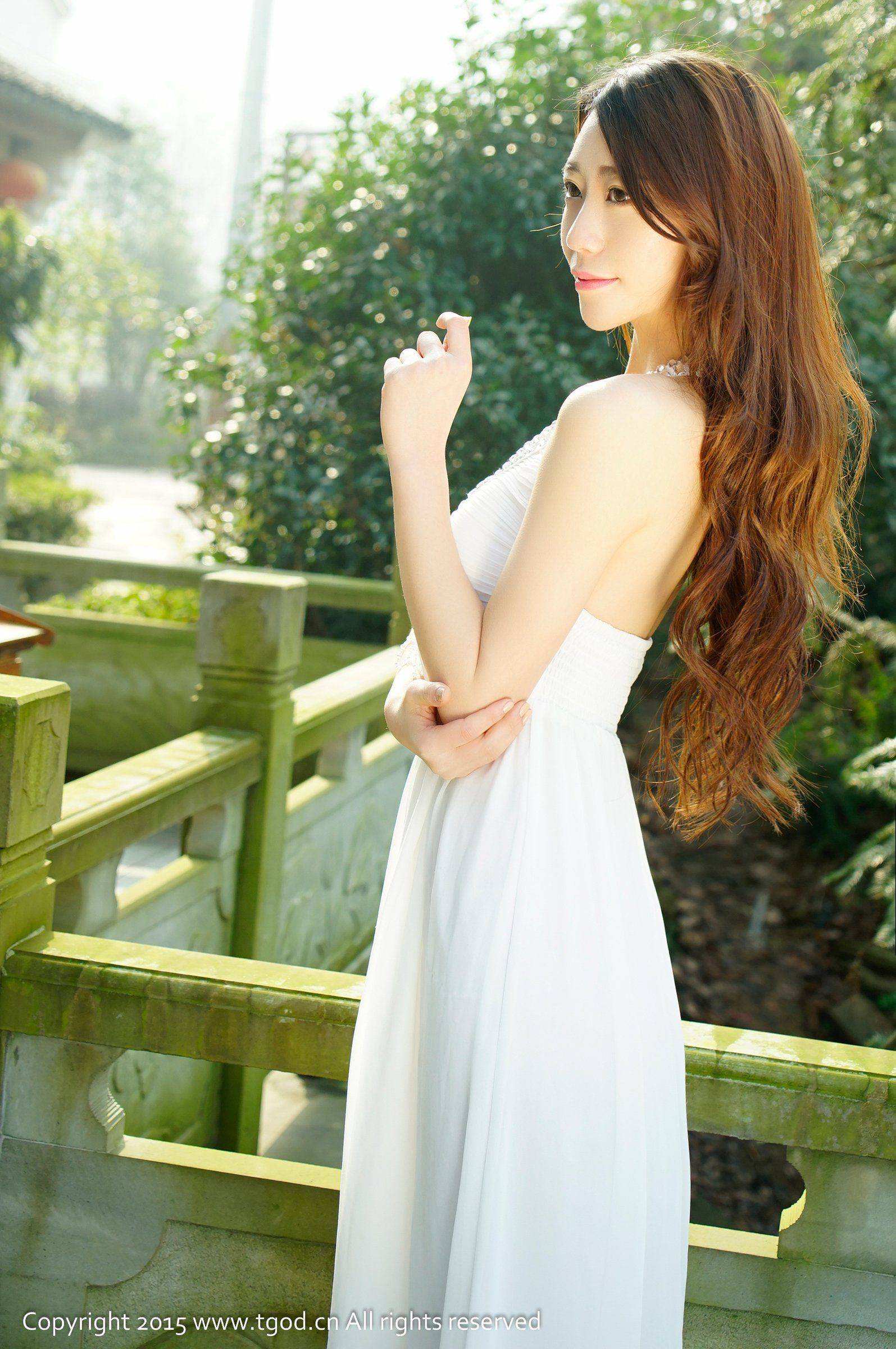 邓雪Sweet《御水温泉旅拍》第一刊 [推女神TGOD]Xiuren秀人写真高清美女套图写真下载-看套图看套图