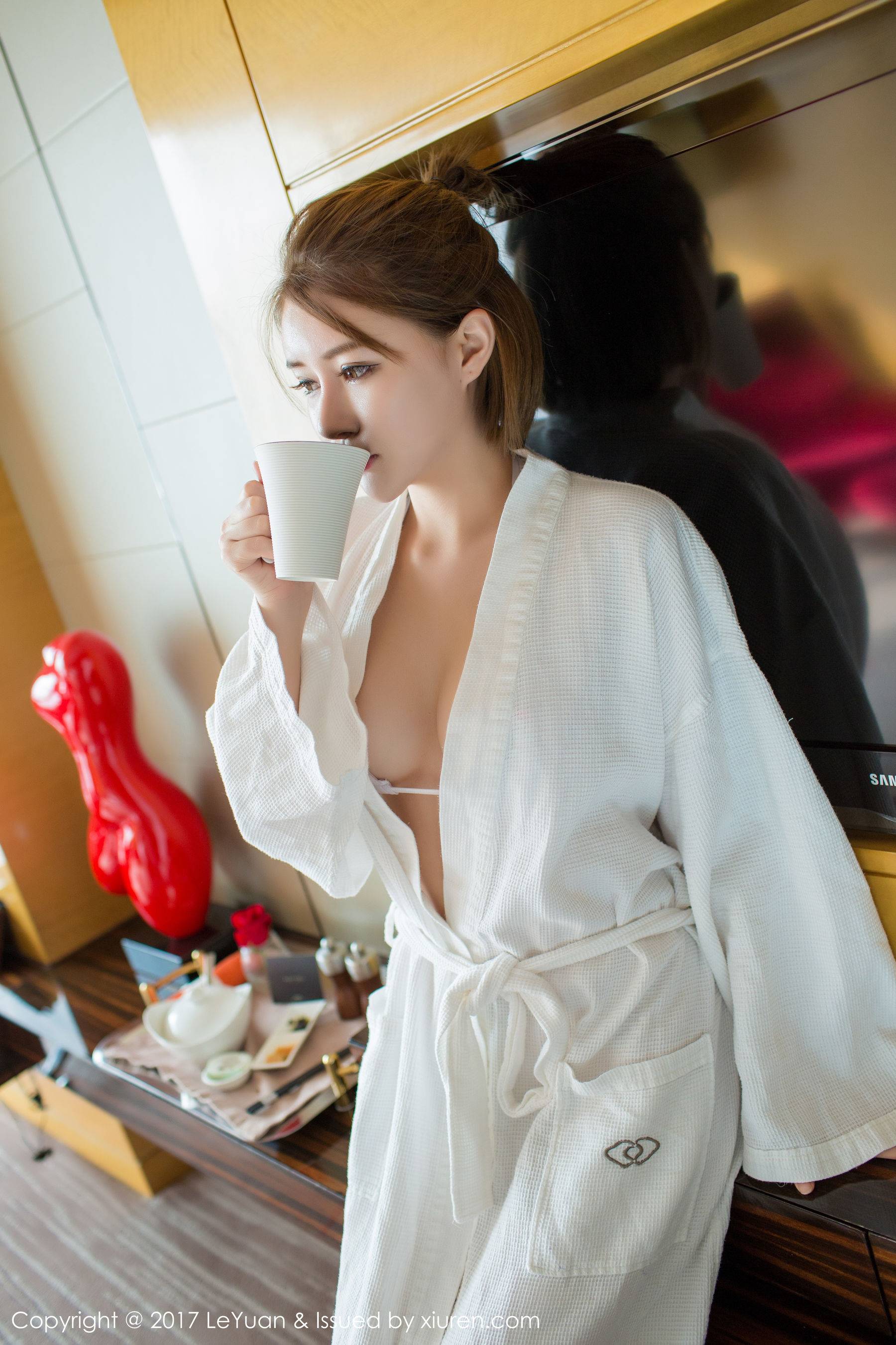 凯竹BuiBui《天生丽质难自弃，回眸一笑百媚生》 [星乐园LeYuan] VOL.023Xiuren秀人写真高清美女套图写真下载-看套图看套图