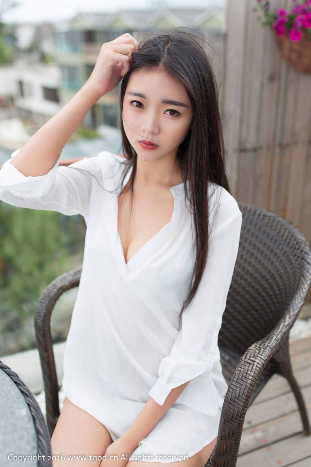 可乐Vicky《大理寻爱之旅》 [推女神/尤蜜荟]Xiuren秀人写真高清美女套图写真下载-看套图看套图