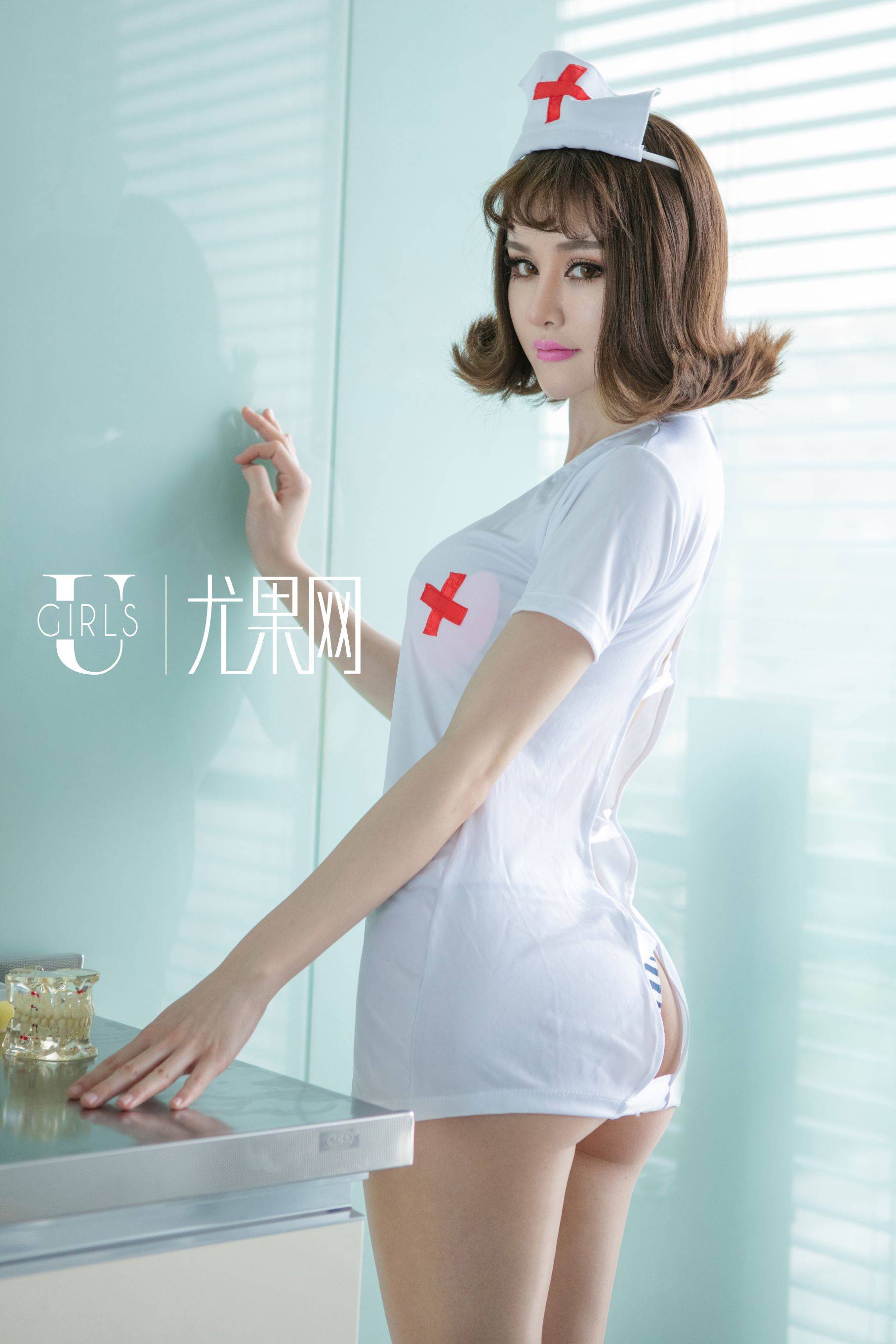 [尤果网Ugirls] U191 青树《诱惑小护士》Xiuren秀人写真高清美女套图写真下载-看套图看套图