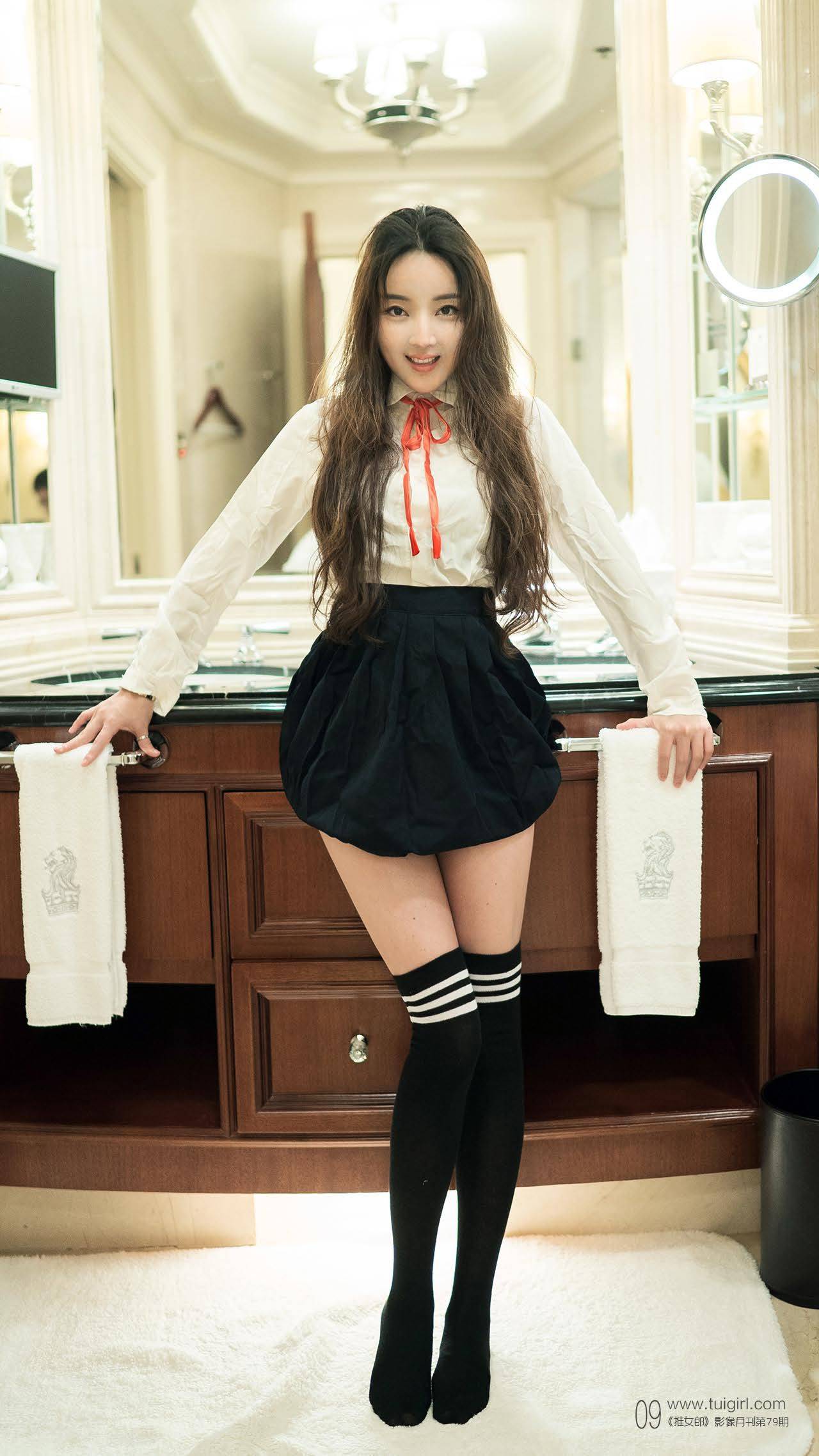 冬雪俐《温顺清甜的美女郎》 [推女郎TuiGirl] No.079Xiuren秀人写真高清美女套图写真下载-看套图看套图